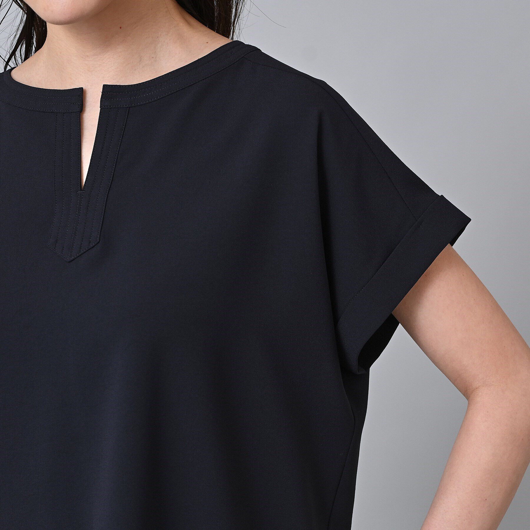 UNTITLED「【清涼感／夏も快適人気セットアップ】リラックスシルエット スキッパーブラウス」|シャツ・ブラウス|