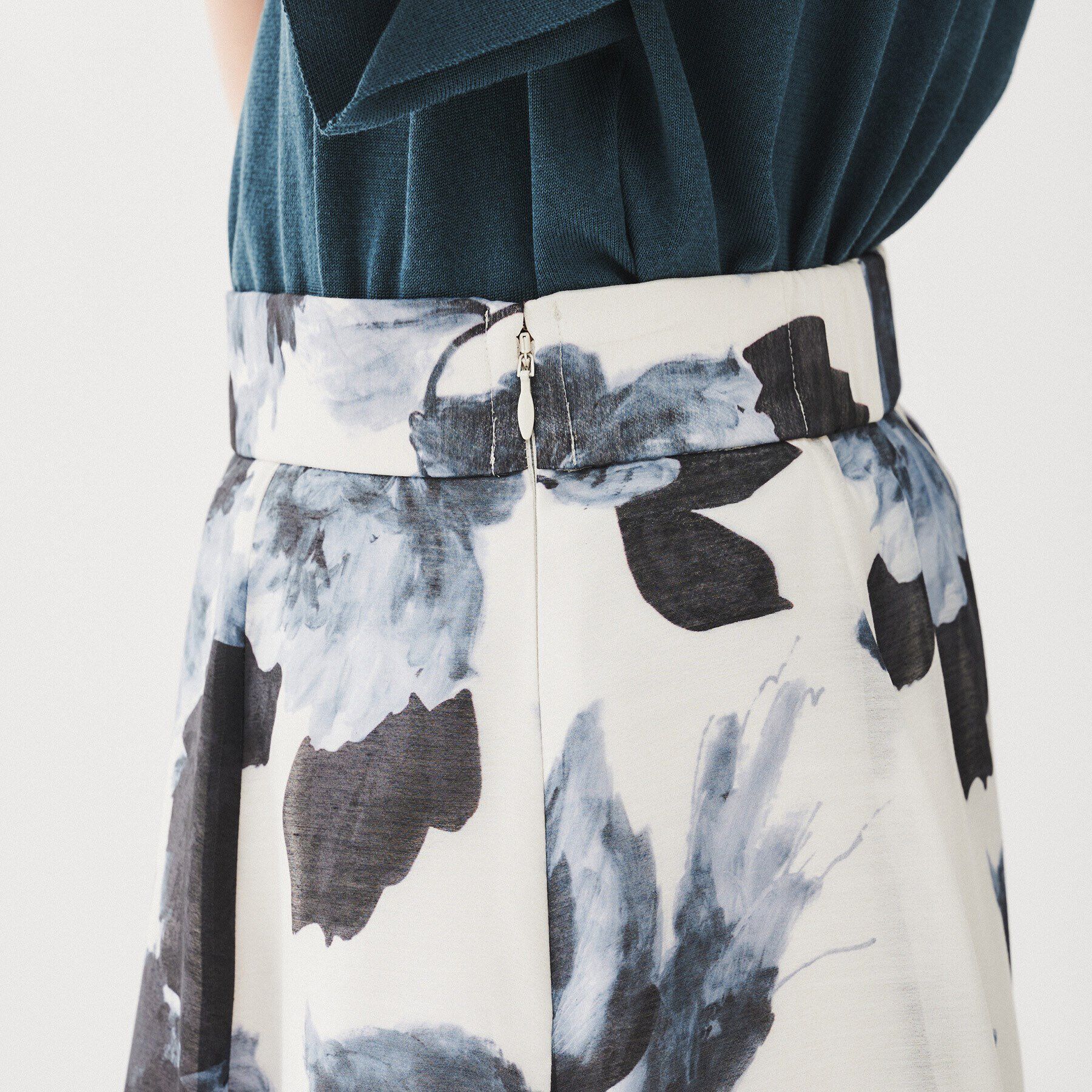 UNTITLED「【華やか/フェミニン】フラワープリントスカート」|スカート|