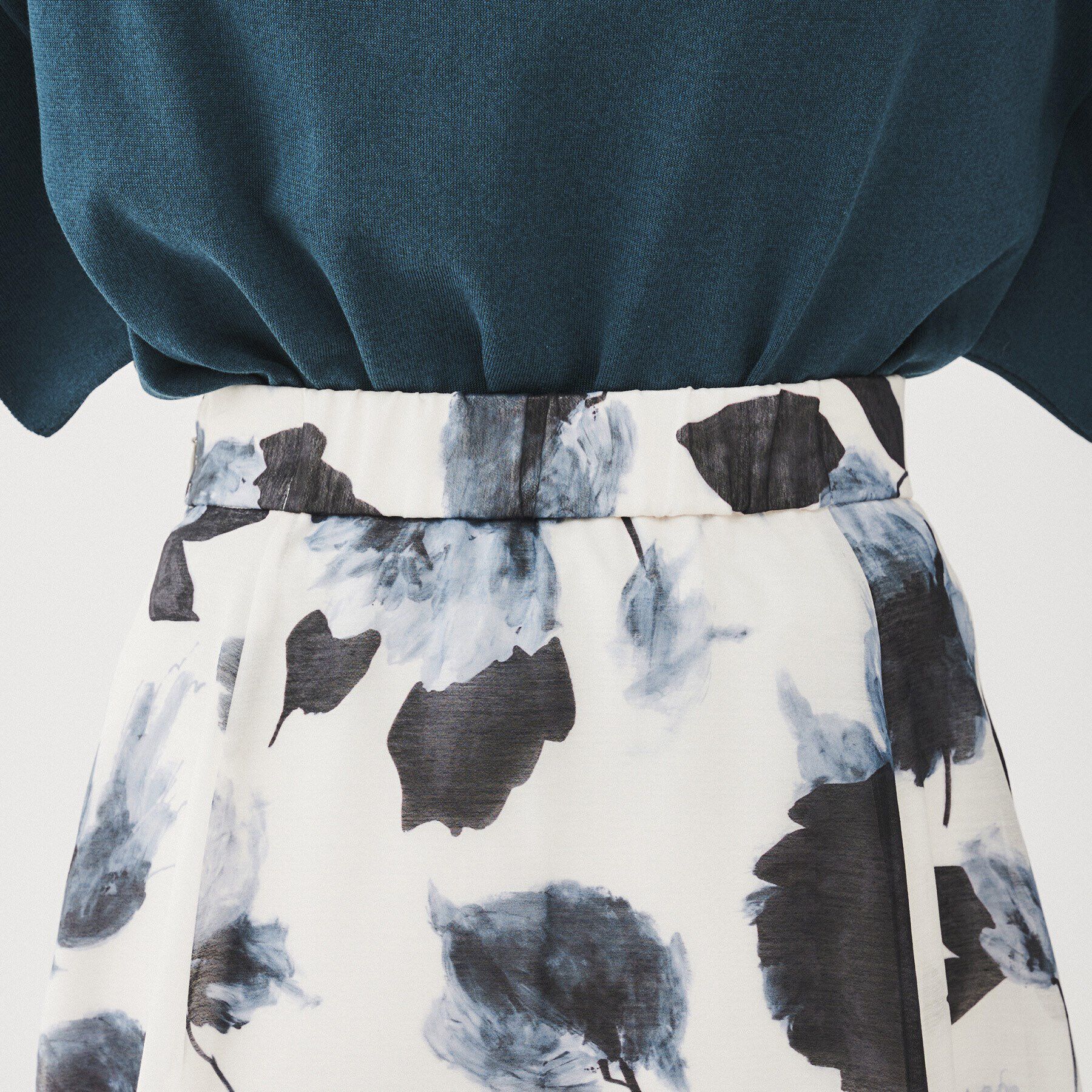 UNTITLED「【華やか/フェミニン】フラワープリントスカート」|スカート|