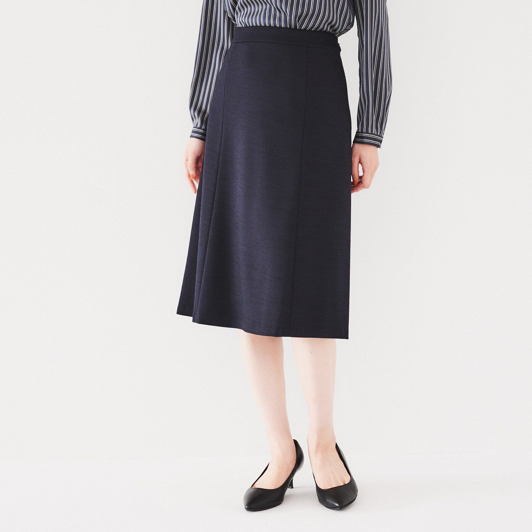 UNTITLED「【通勤スーツ】ウール混ジャージ マーメイドスカート」|スカート|