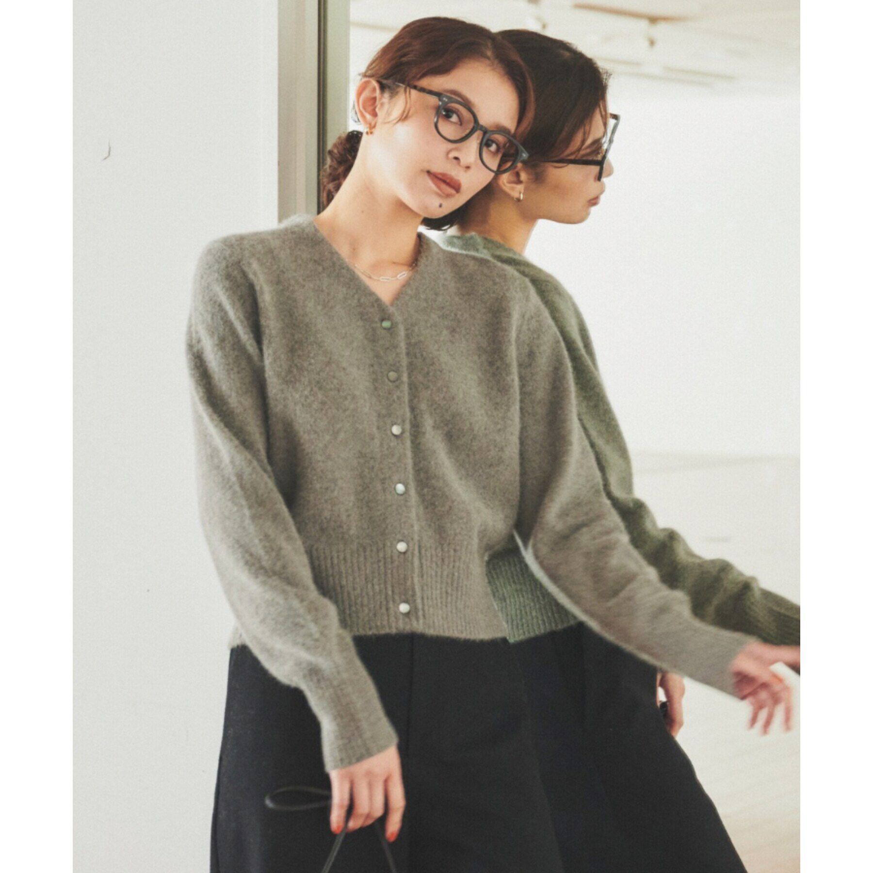 UNTITLED「【ショート丈/一枚着も可能】ウールフォックス Vネックカーディガン」|カーディガン|