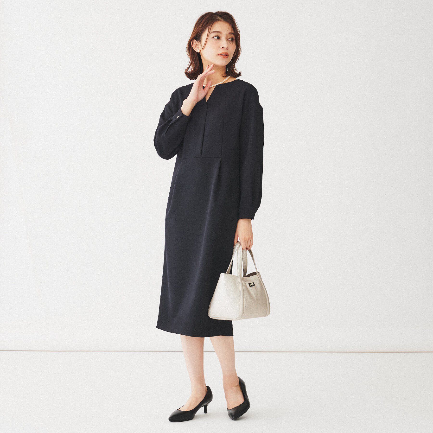 UNTITLED「【きれいめ/日本製】キーネックナローワンピース」|ワンピース|