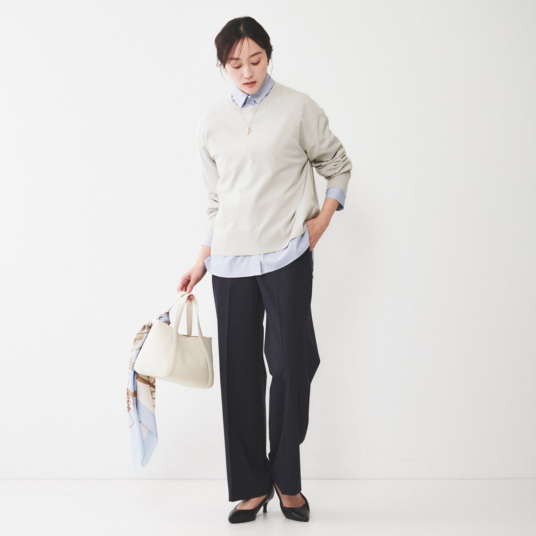 UNTITLED「【洗える/オンオフ使える】袖リブスリットストレッチニット」|ニット・セーター|