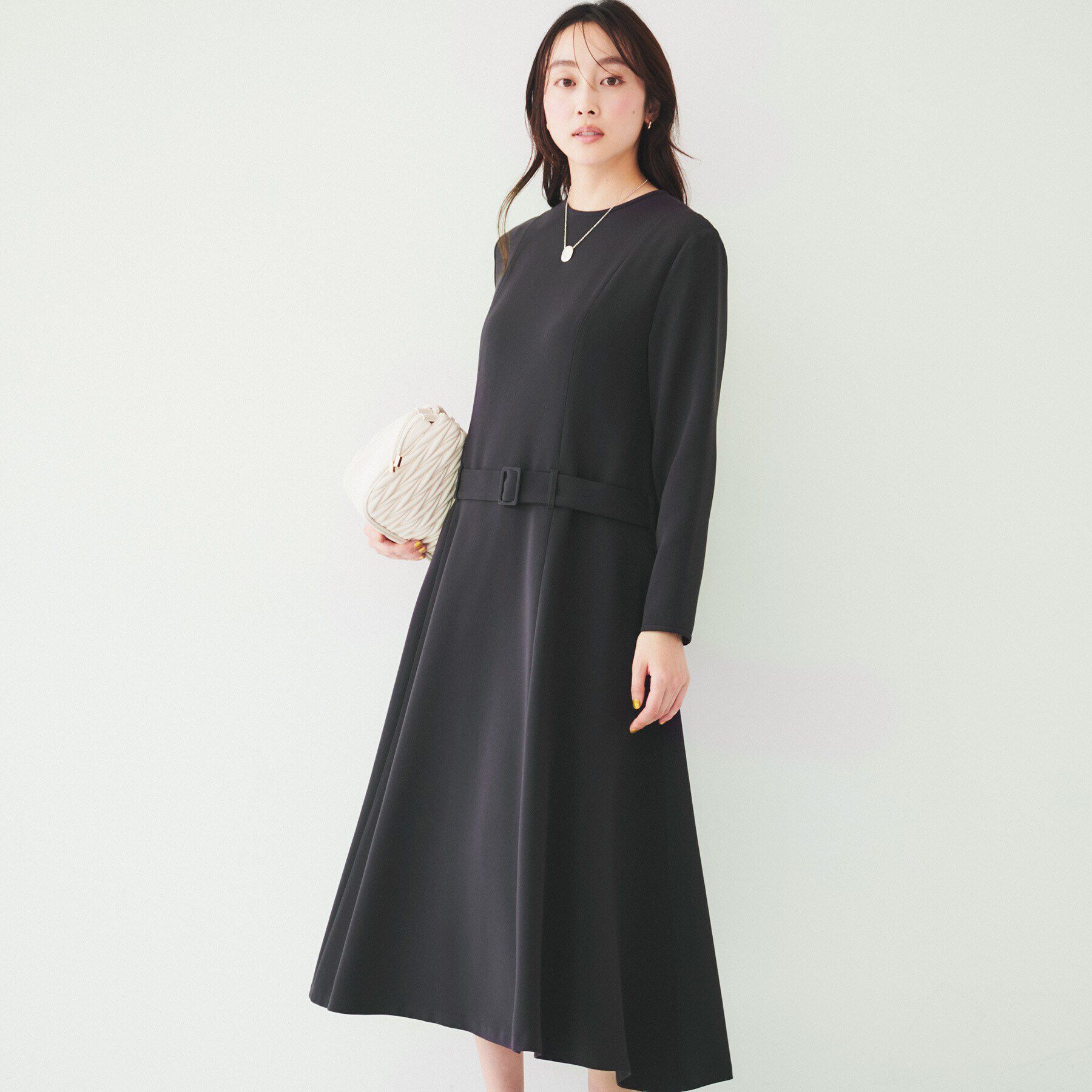 UNTITLED「ローウエストフレアワンピース」|ワンピース|ネイビー(094)