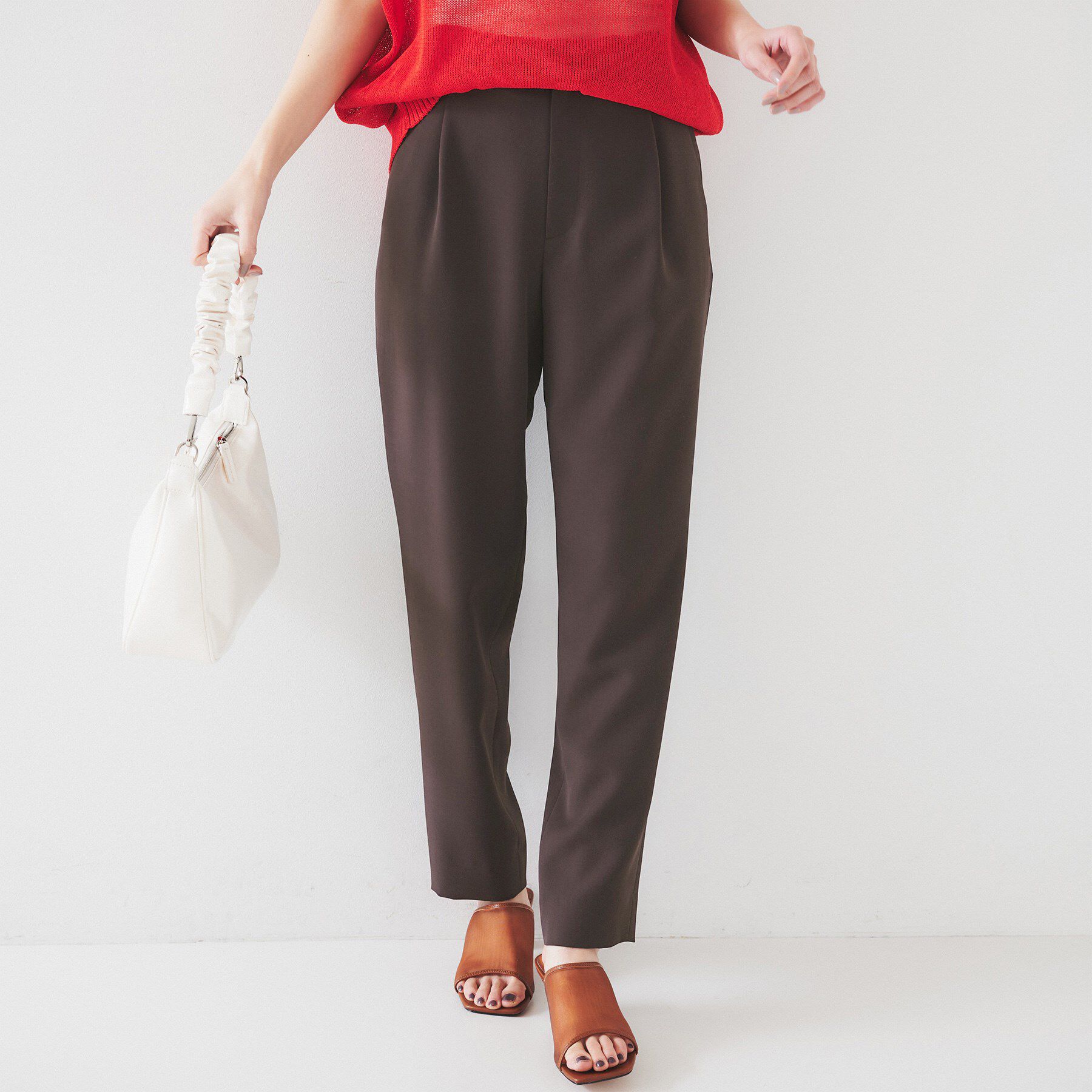 UNTITLED「【オンオフ/ストレッチ】ツイルテーパードパンツ」|その他|ブラウン(044)