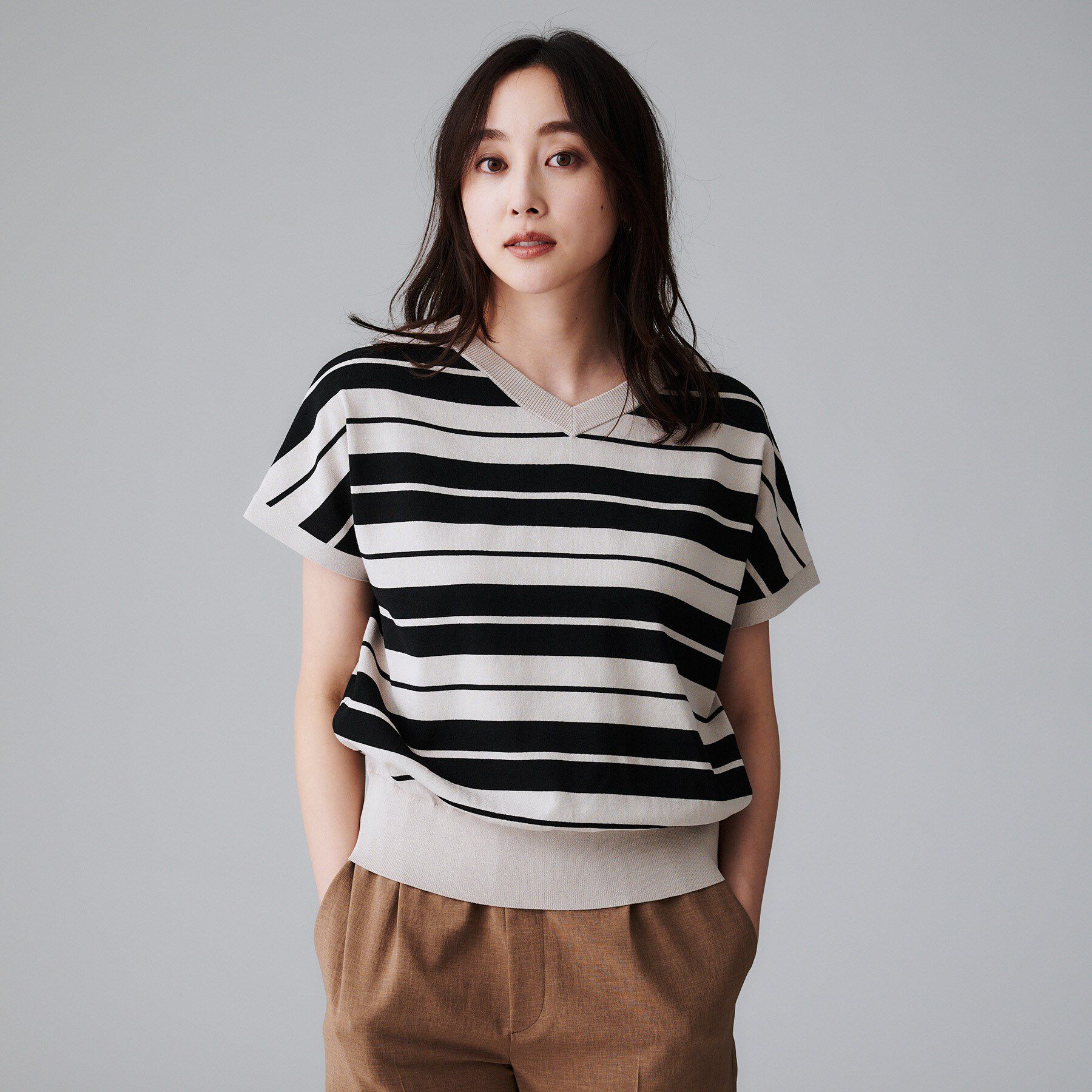 UNTITLED「【洗える/前後2WAY】ネックプルオーバーニット」|ニット・セーター|