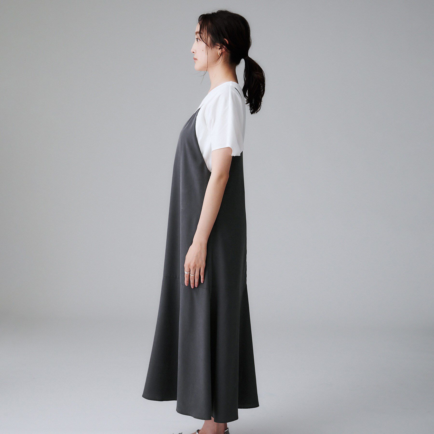 UNTITLED「【洗える/肩紐調節可能】パウダーキャミワンピース」|ワンピース|