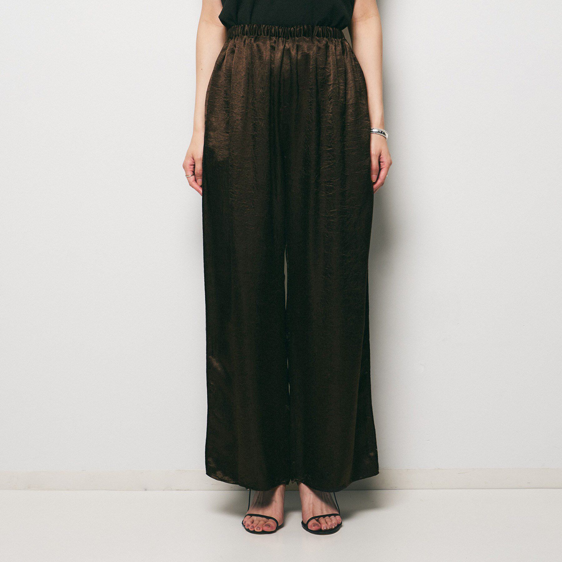 UNTITLED「【GREY CHORD】LISA（リサ）サテンワイドパンツ」|その他|