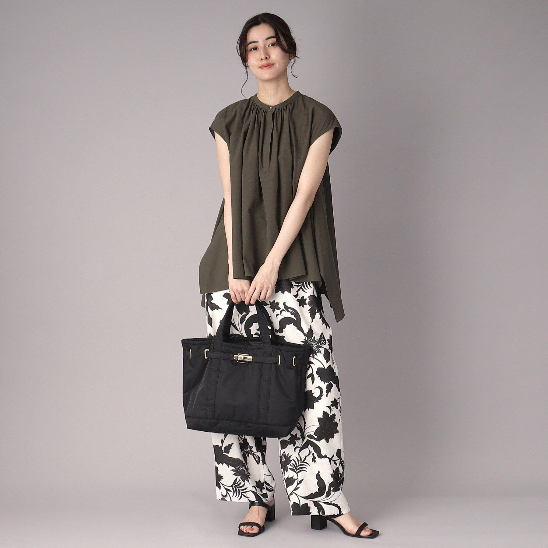 DRESSTERIOR「【コットン100％/洗える】フレンチスリーブイレギュラーヘムブラウス」|シャツ・ブラウス|