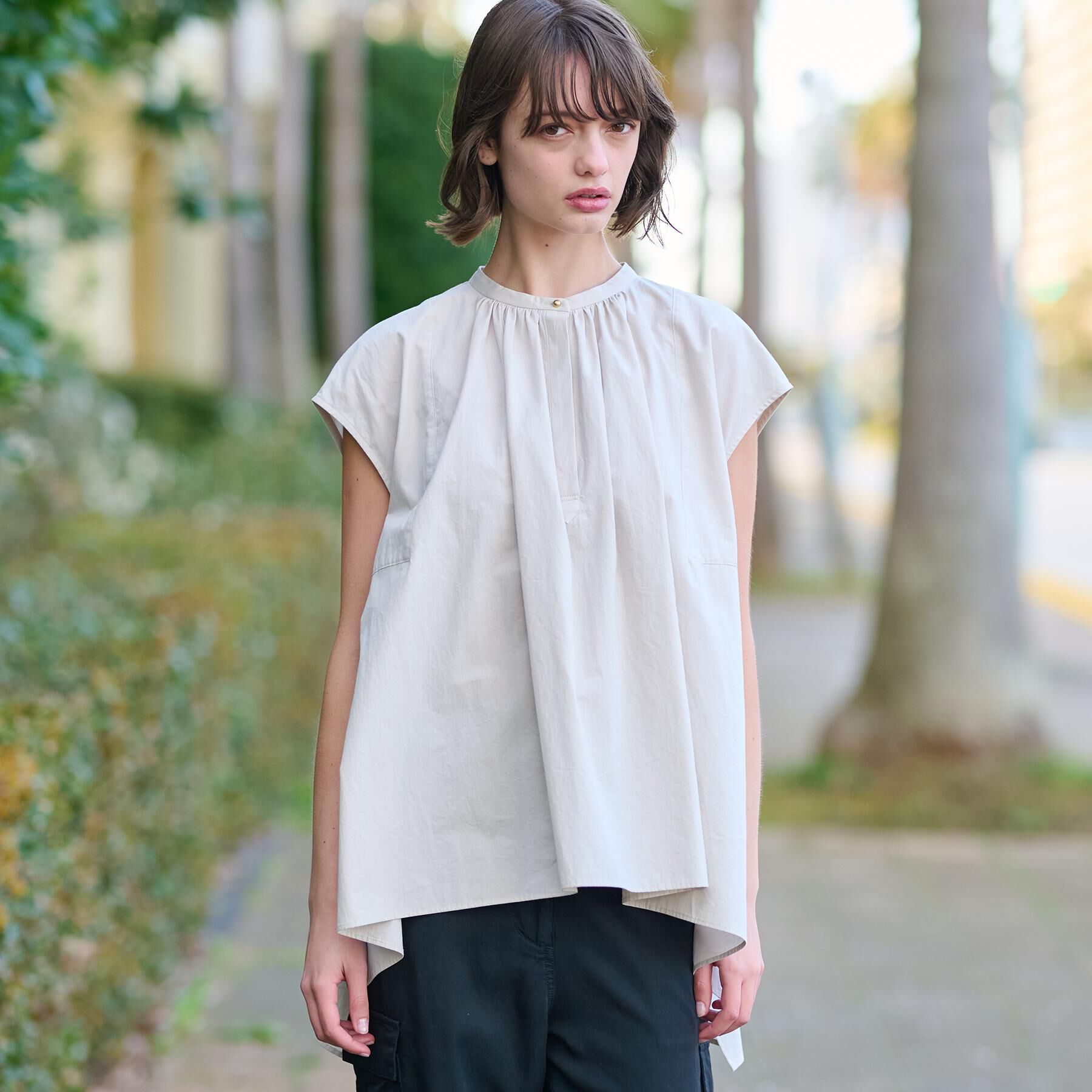 DRESSTERIOR「【コットン100％/洗える】フレンチスリーブイレギュラーヘムブラウス」|シャツ・ブラウス|