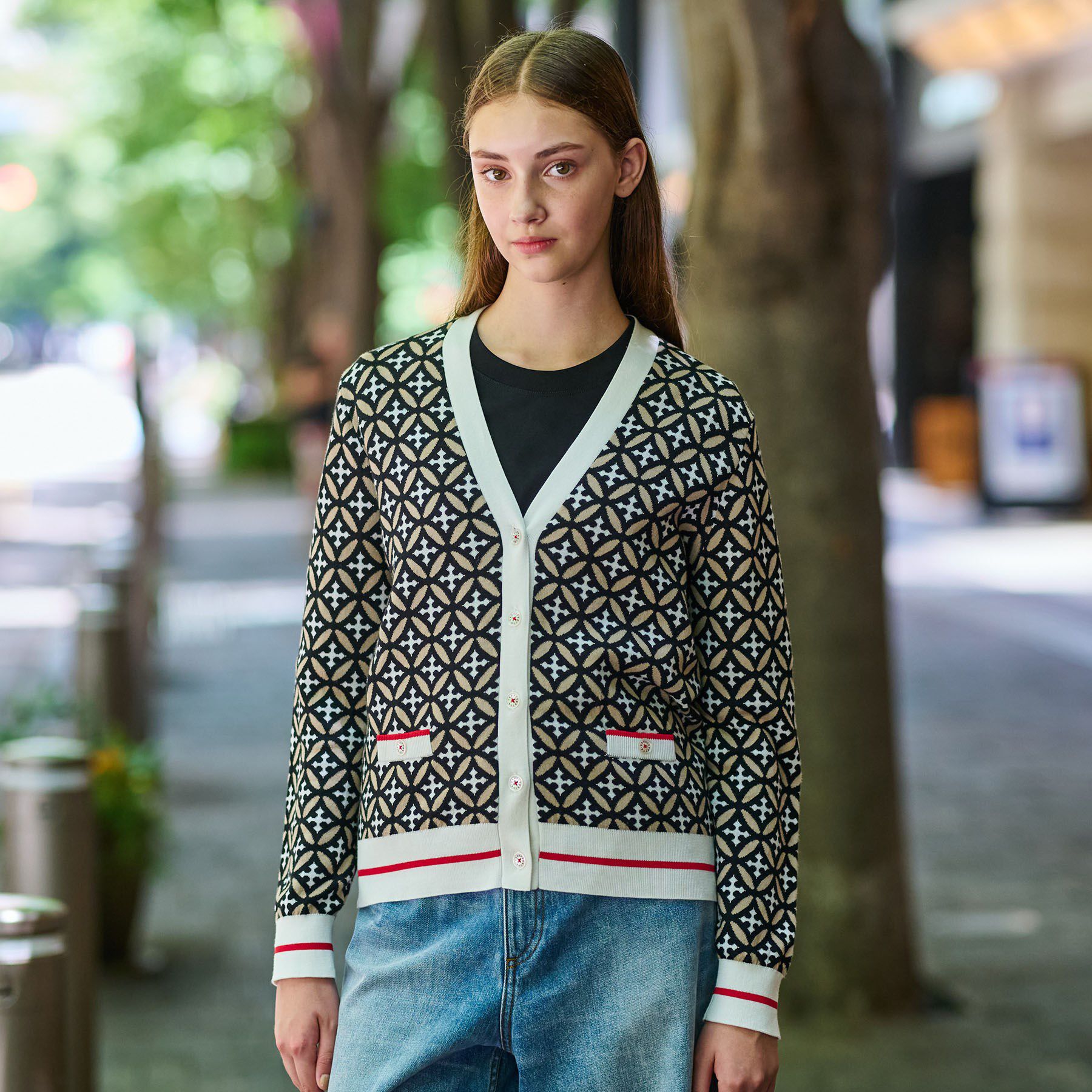 DRESSTERIOR「オーバーラップサークルVネックカーディガン」|カーディガン|