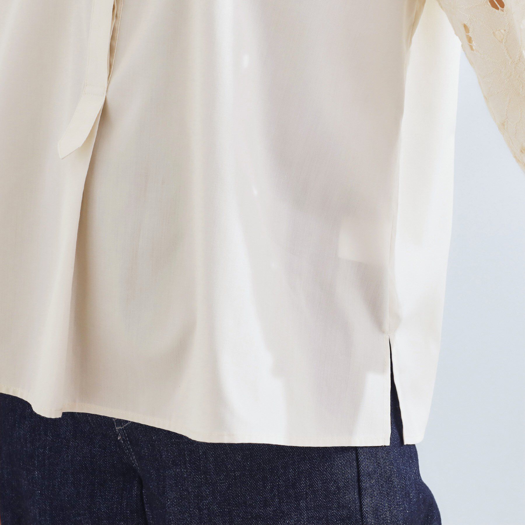 grove「【サスティナブル原料/二の腕カバー】華やか袖刺繍ブラウス」|シャツ・ブラウス|