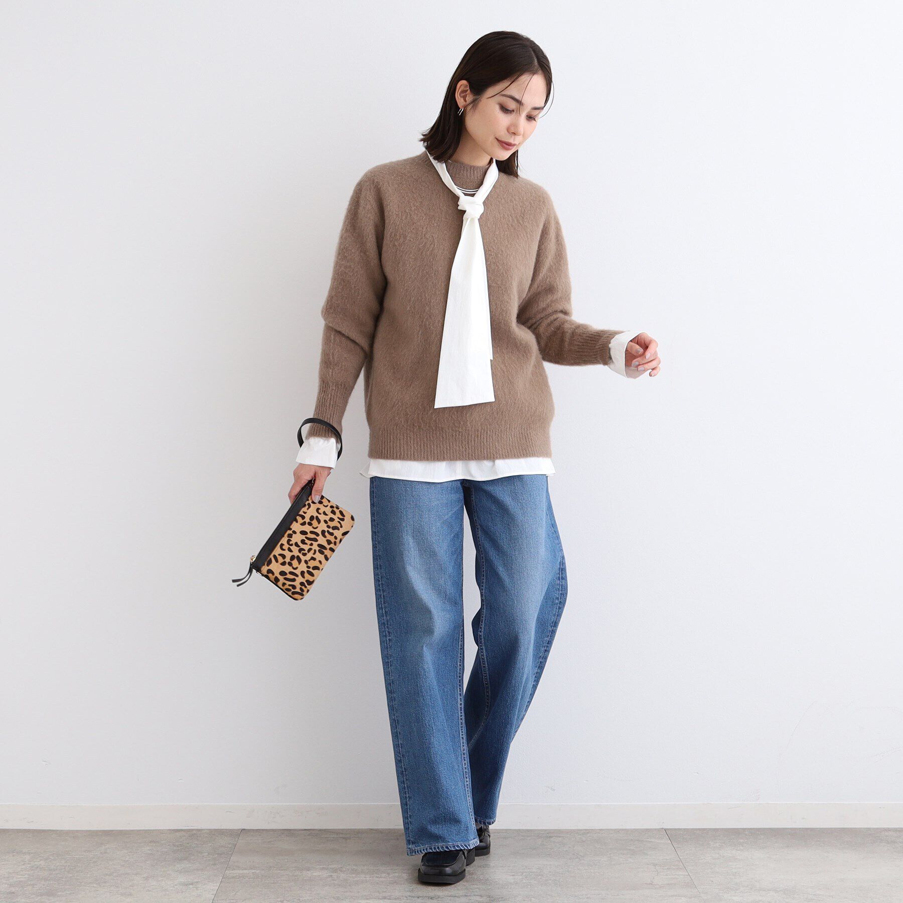 INDIVI「【フォックス混】ラウンドネックヘアリーニット」|ニット・セーター|