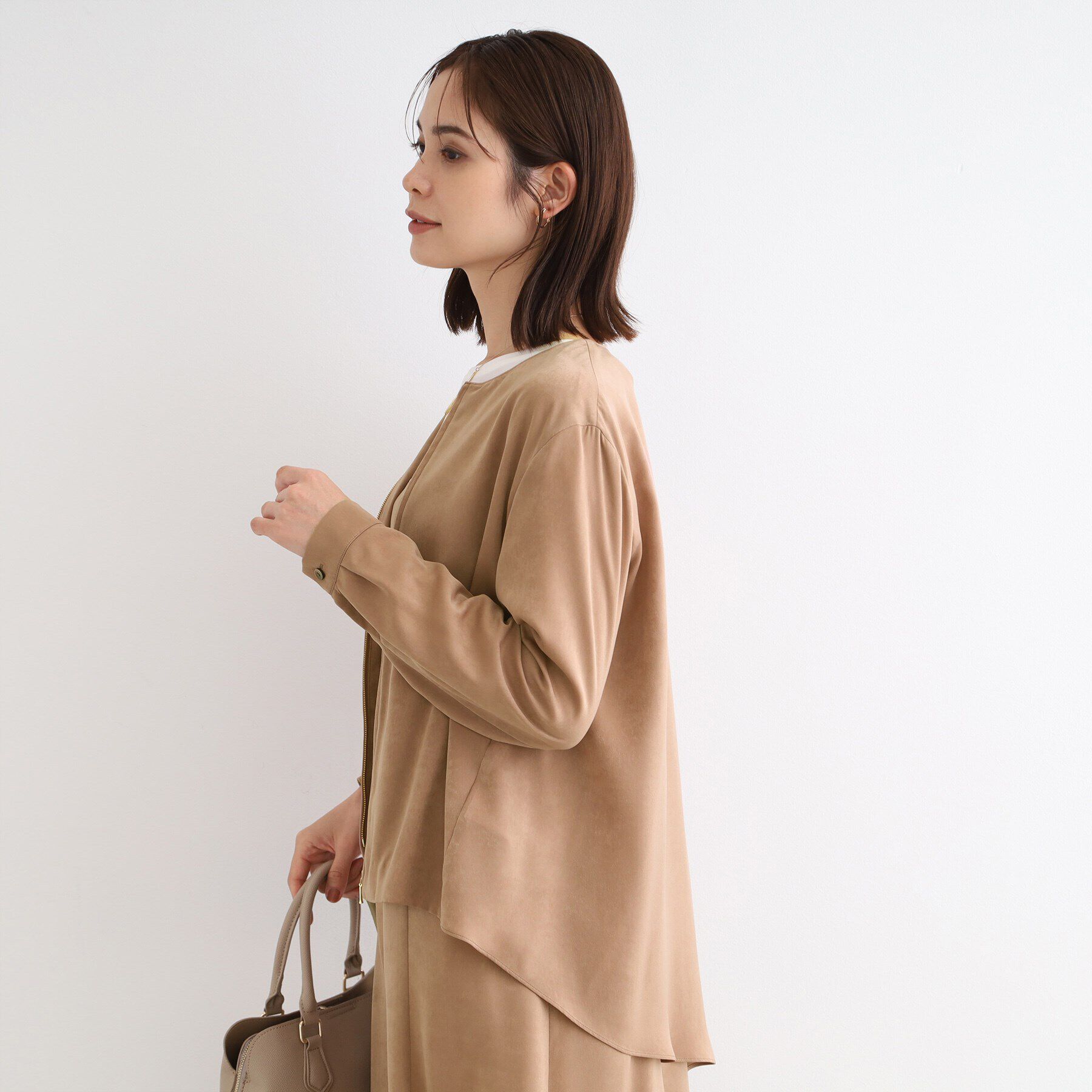 INDIVI「【洗える／UVケア】スエード調サテンジップブラウス」|シャツ・ブラウス|