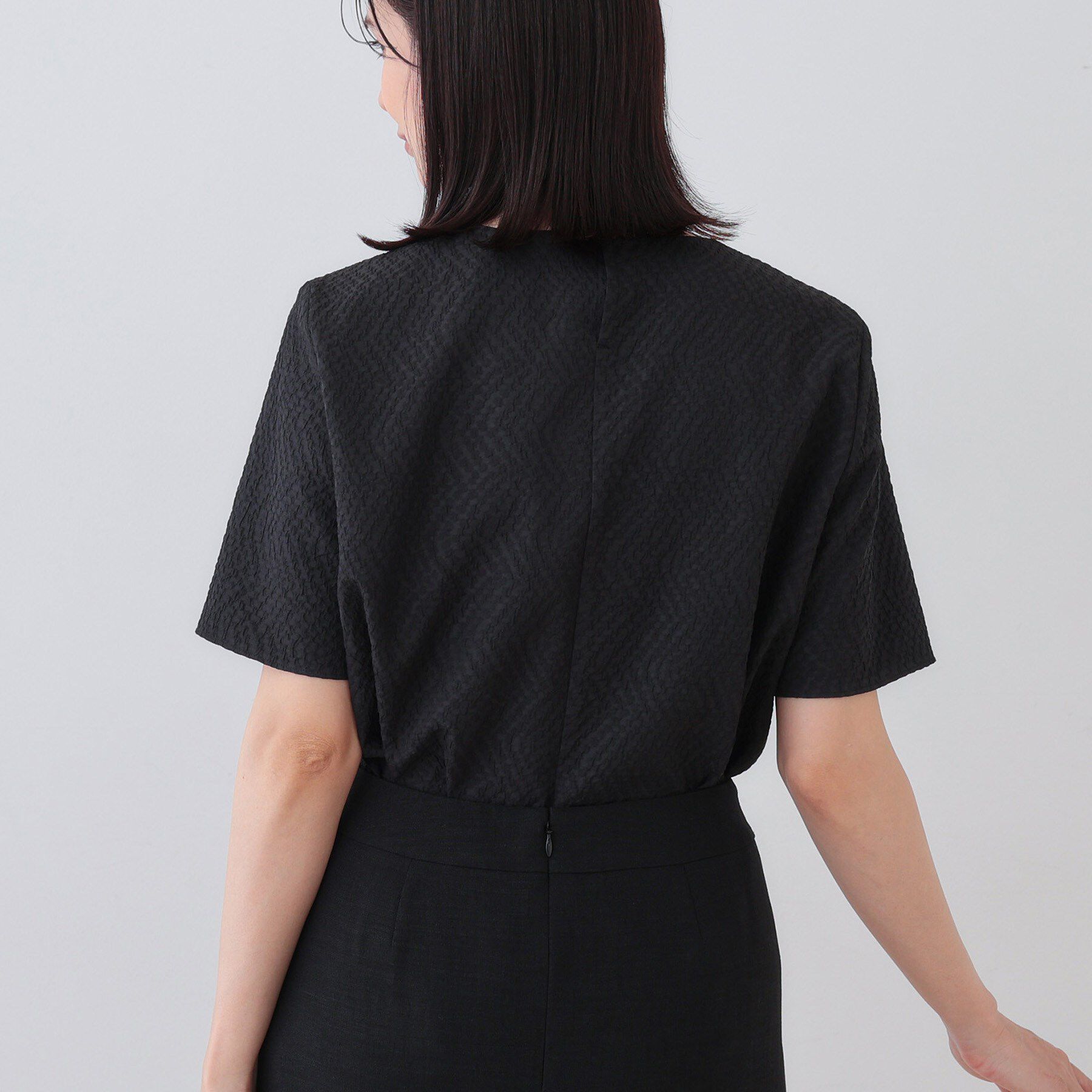 INDIVI「【日本製／インポート素材】フクレジャカードブラウス」|シャツ・ブラウス|