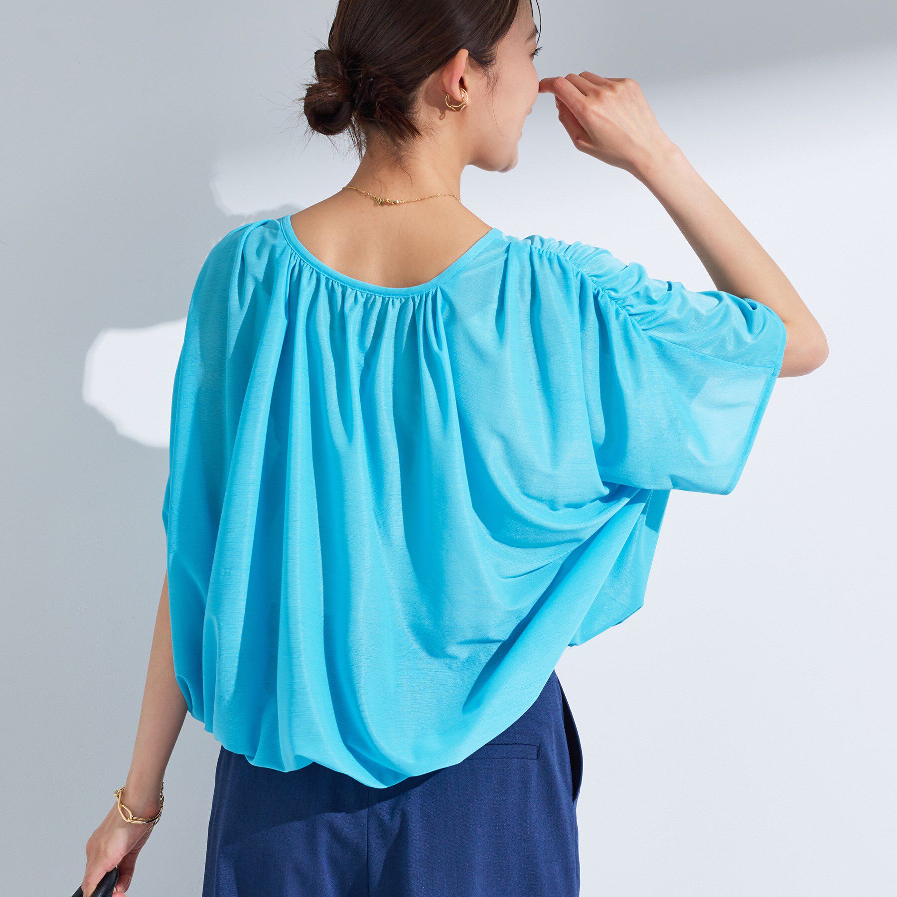 INDIVI「【洗える／体型カバー】シャーリングシアートップス」|Tシャツ・カットソー|