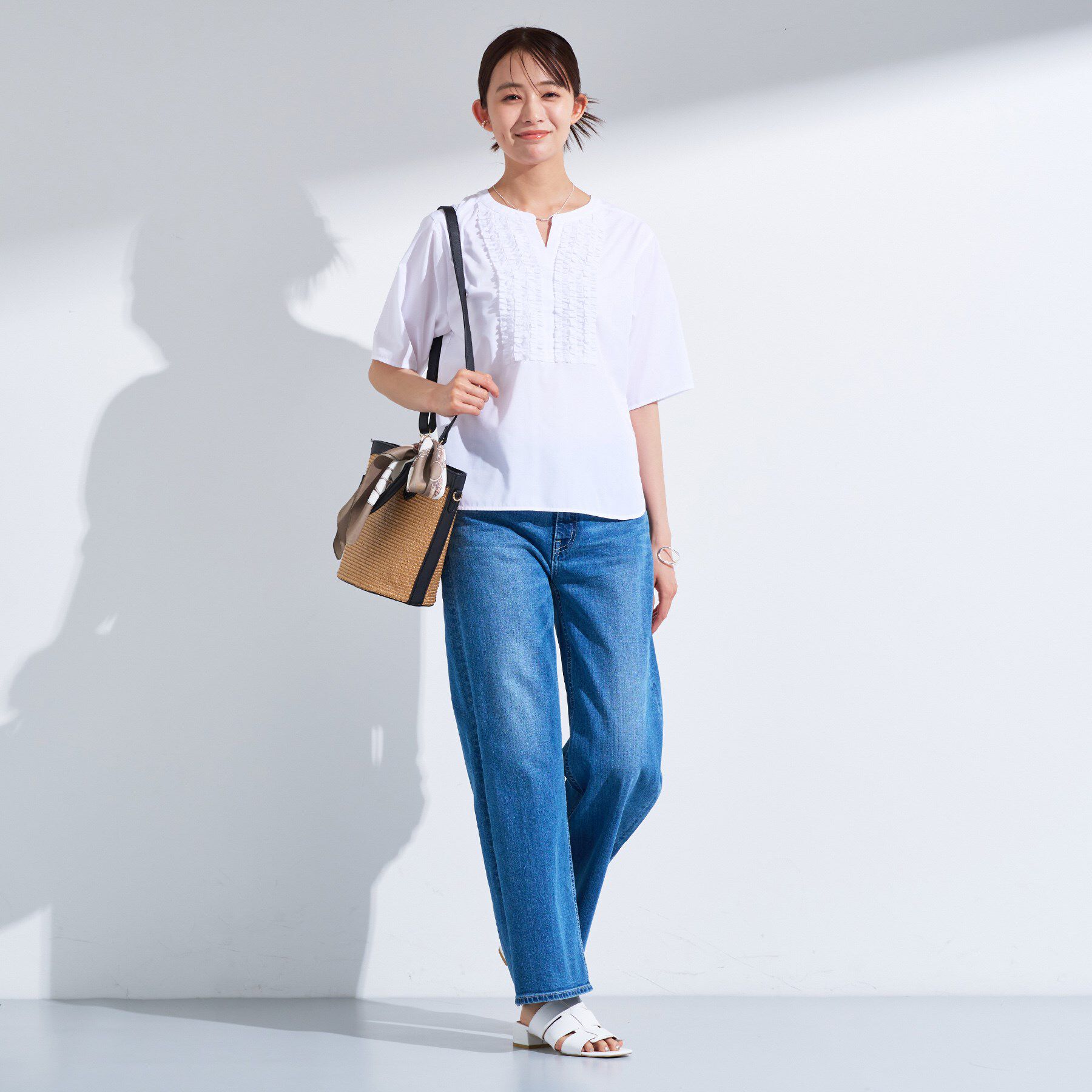 INDIVI「【洗える】胸元タックフリルブラウス」|シャツ・ブラウス|