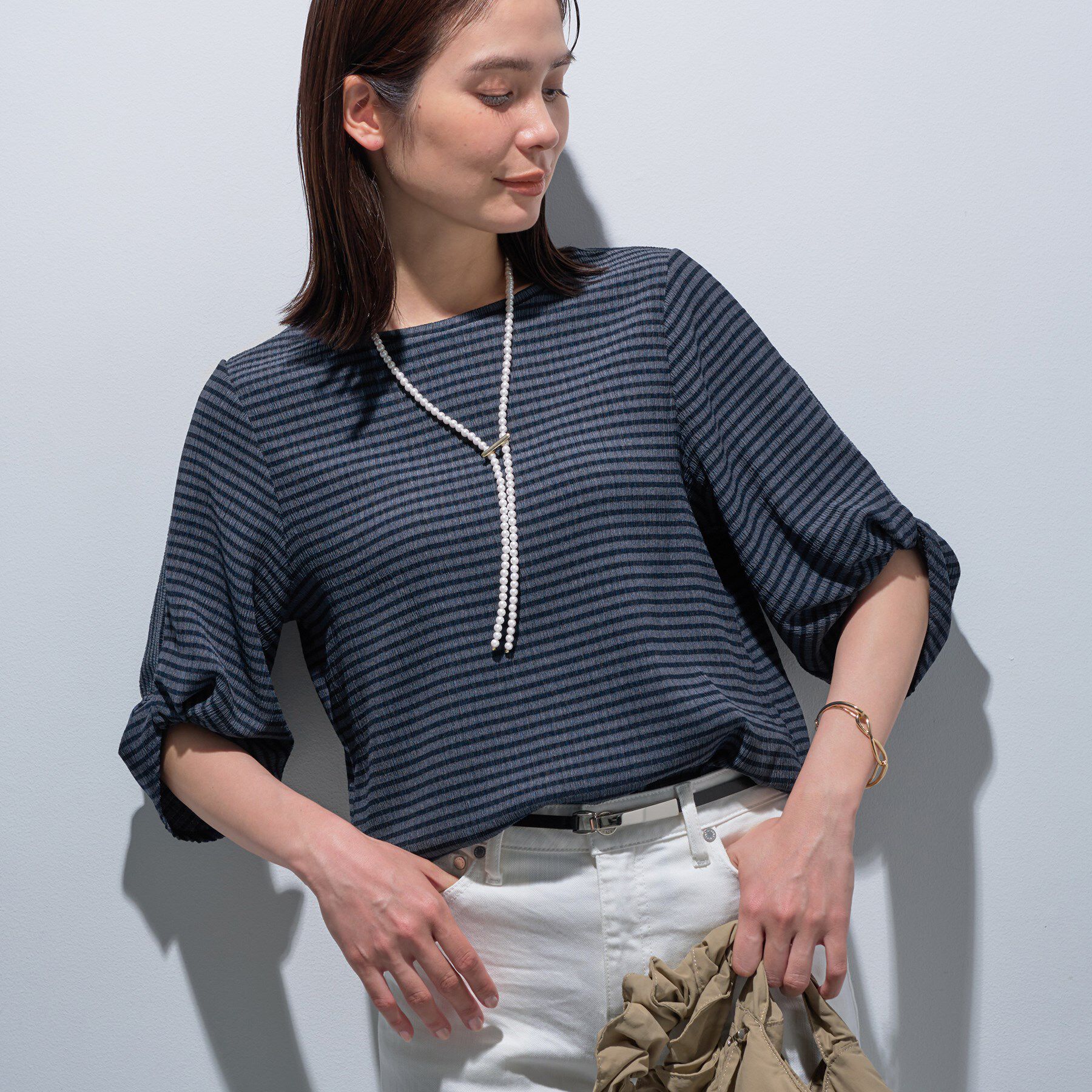 INDIVI「【UVケア／吸汗速乾】凹凸素材ねじり袖トップス」|Tシャツ・カットソー|