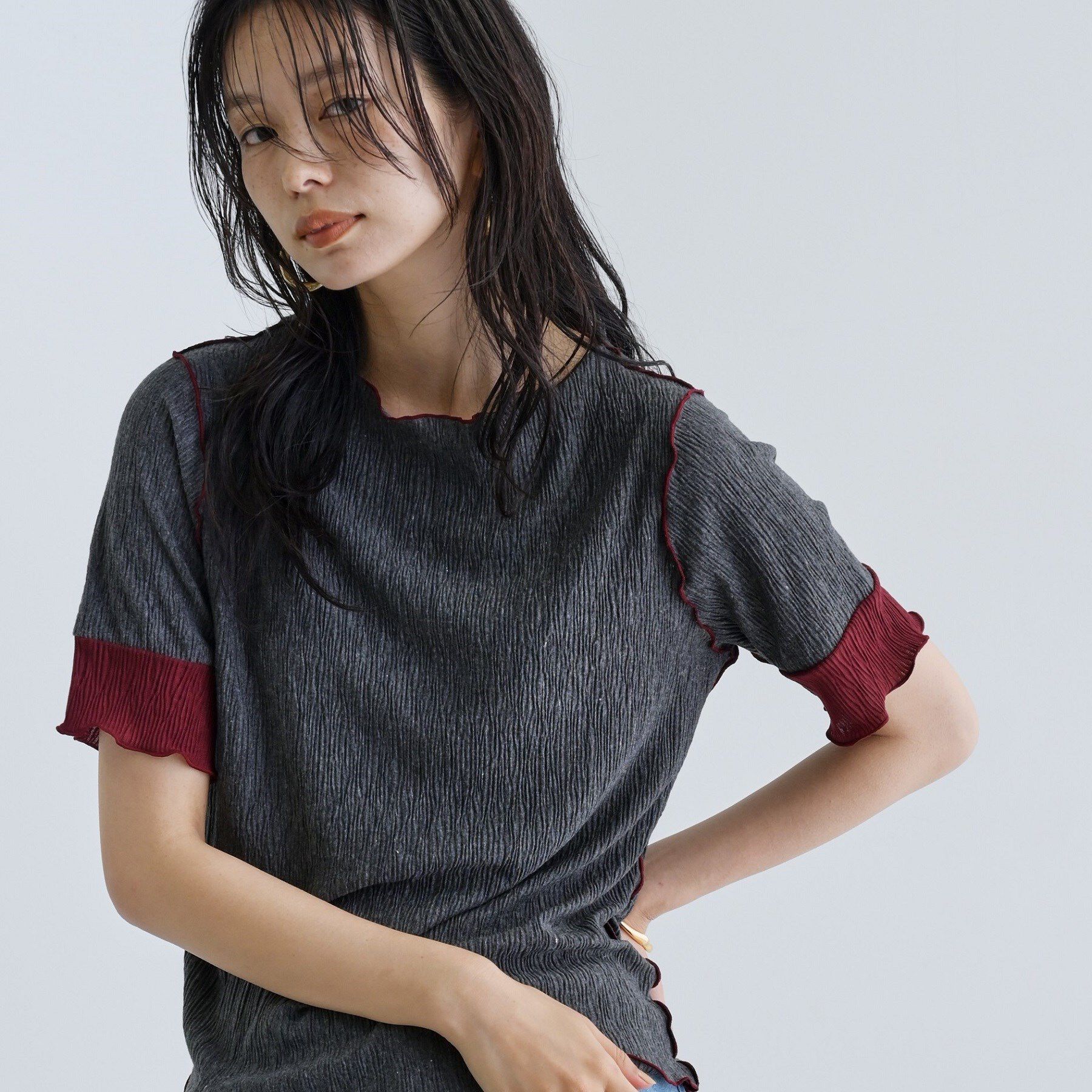 GALLEST「【一部店舗限定】バイカラープリーツカットソー」|Tシャツ・カットソー|チャコールグレー(0