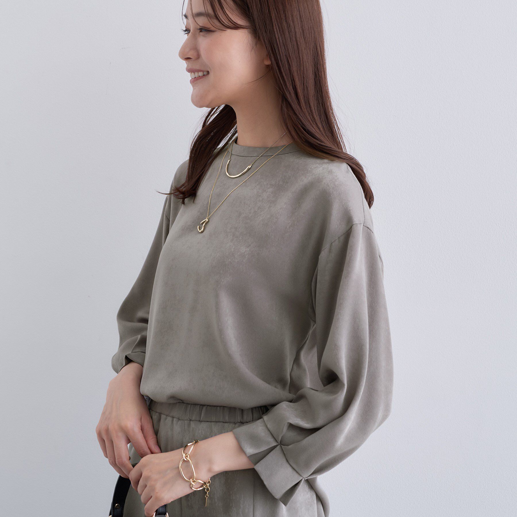 INDIVI「【セットアップ可能】スエード調サテンブラウス」|シャツ・ブラウス|