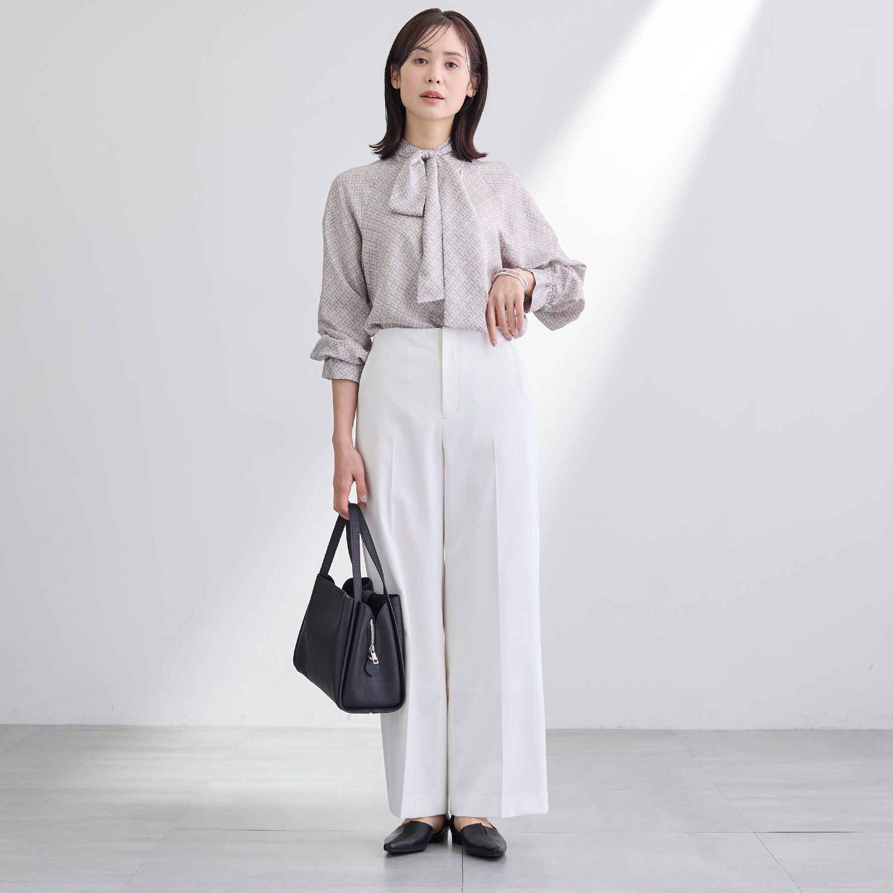 INDIVI「ジオメプリントボウタイブラウス」|シャツ・ブラウス|