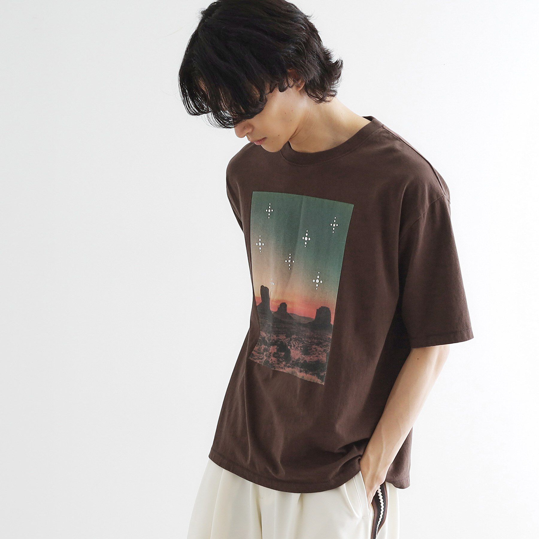 tk.TAKEO KIKUCHI「ウェスタンフォトスタッズTシャツ」|Tシャツ・カットソー|ブラウン(044)