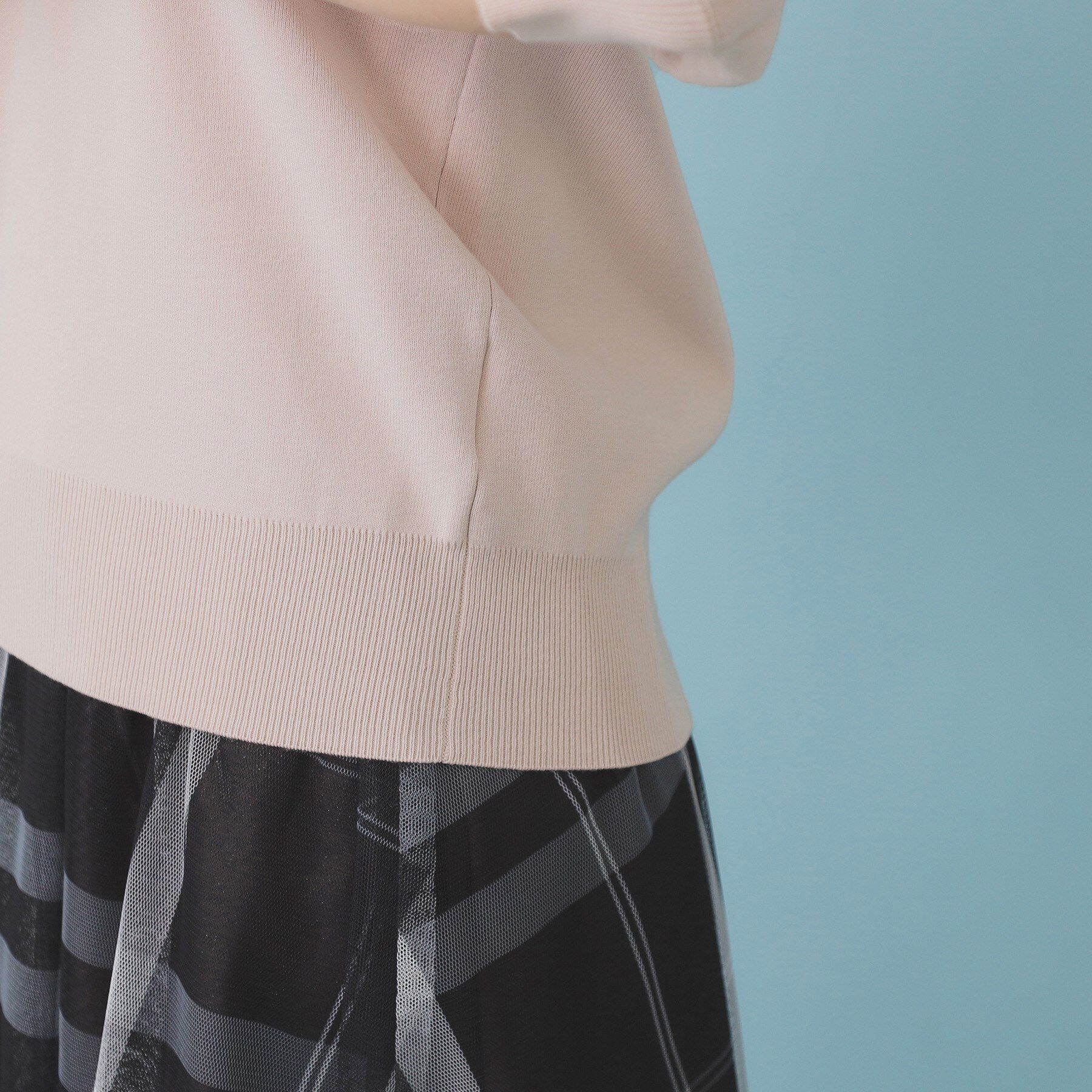 index「ラップフリルVネックニット【洗濯機洗い可/接触冷感/UVケア】」|ニット・セーター|