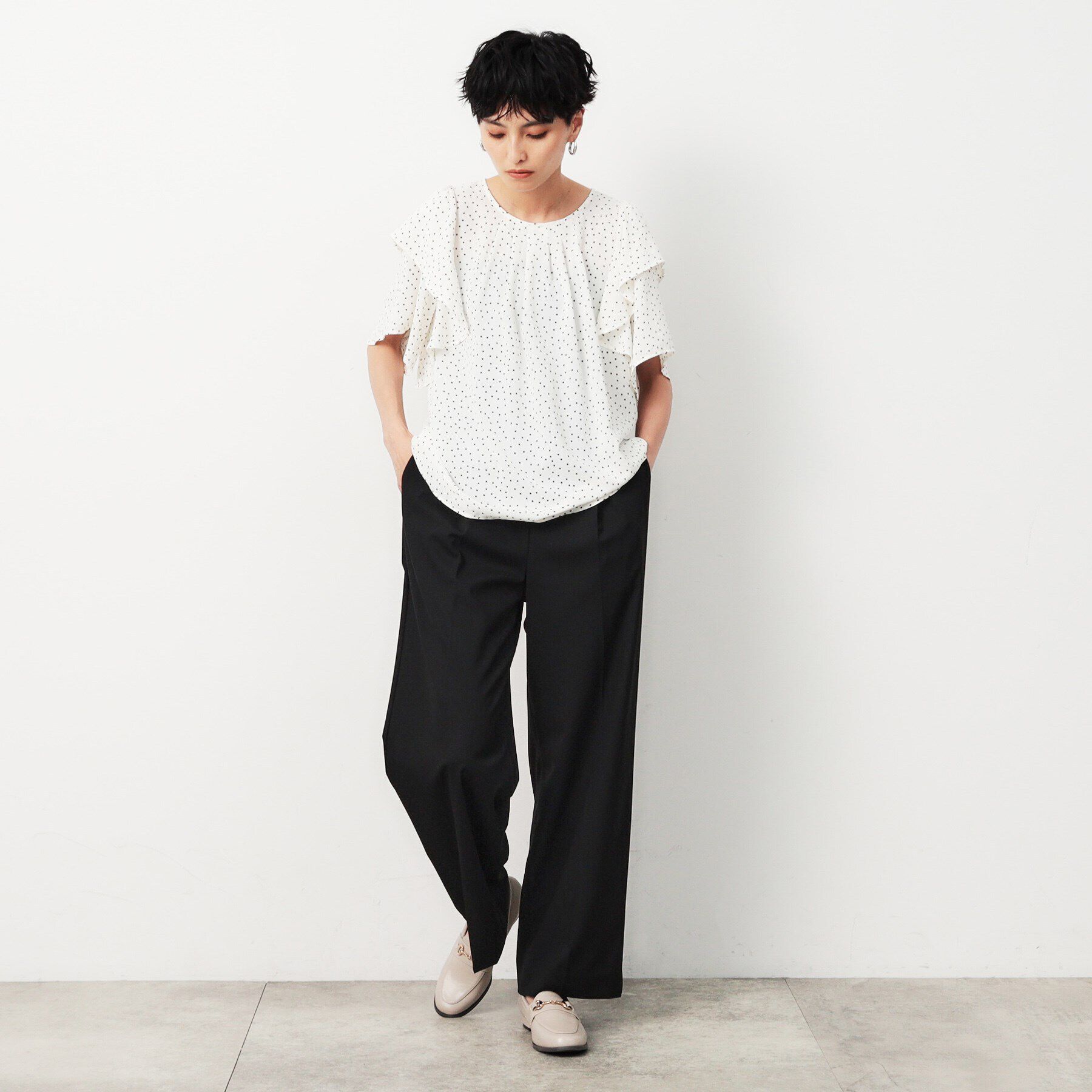 OPAQUE.CLIP「《美人百花掲載》ドットプリントフレアスリーブ【洗濯機洗い可】」|シャツ・ブラウス|