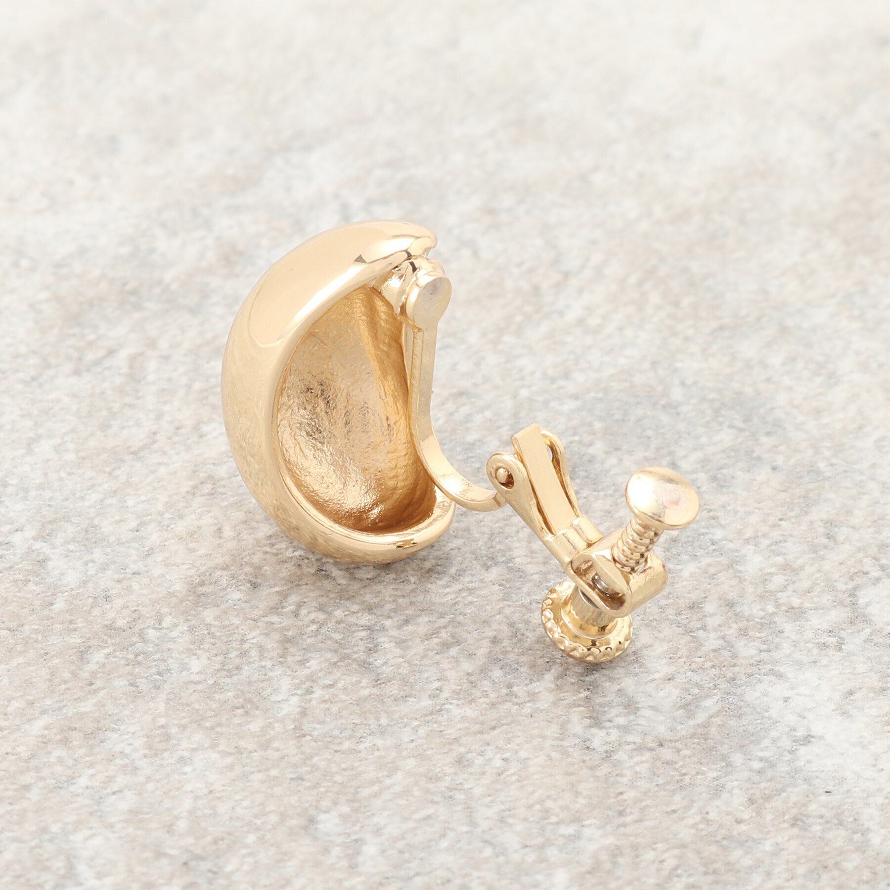 OPAQUE.CLIP「メタルプレーンイヤリング」|イヤリング|