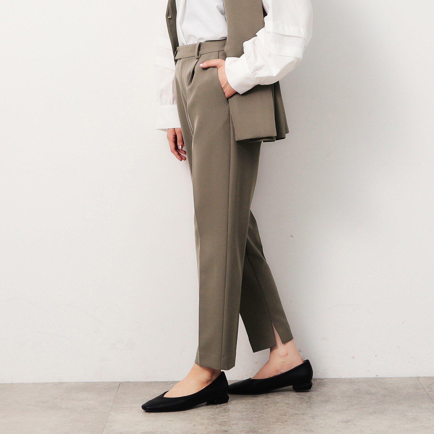 OPAQUE.CLIP「スリットテーパードパンツ／セットアップ対応【洗濯機洗い可】」|その他|