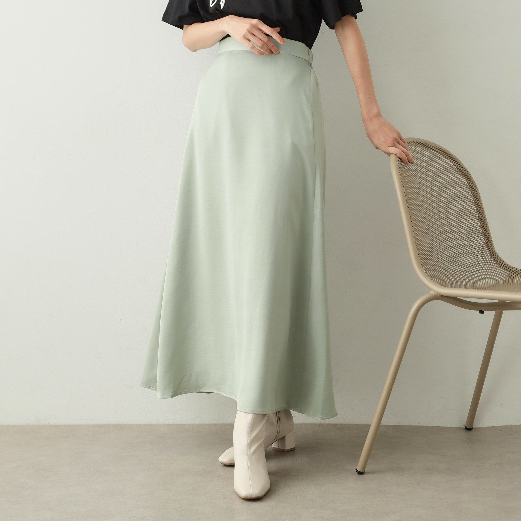 OPAQUE.CLIP「サテンナローフレアスカート【洗濯機洗い可】」|スカート|