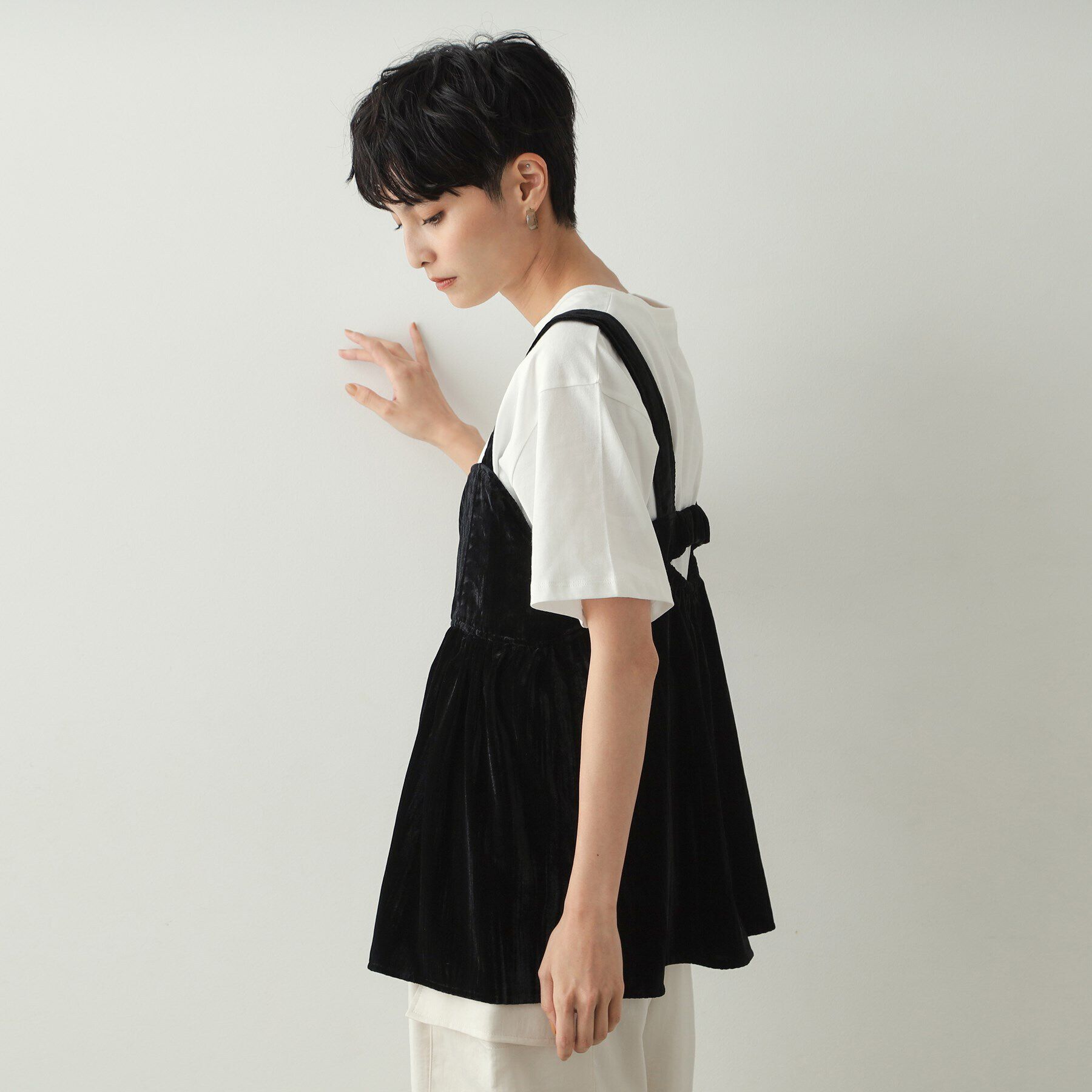 OPAQUE.CLIP「《美人百花掲載》クラッシュベロアキャミブラウス【洗濯機洗い可】」|シャツ・ブラウス|