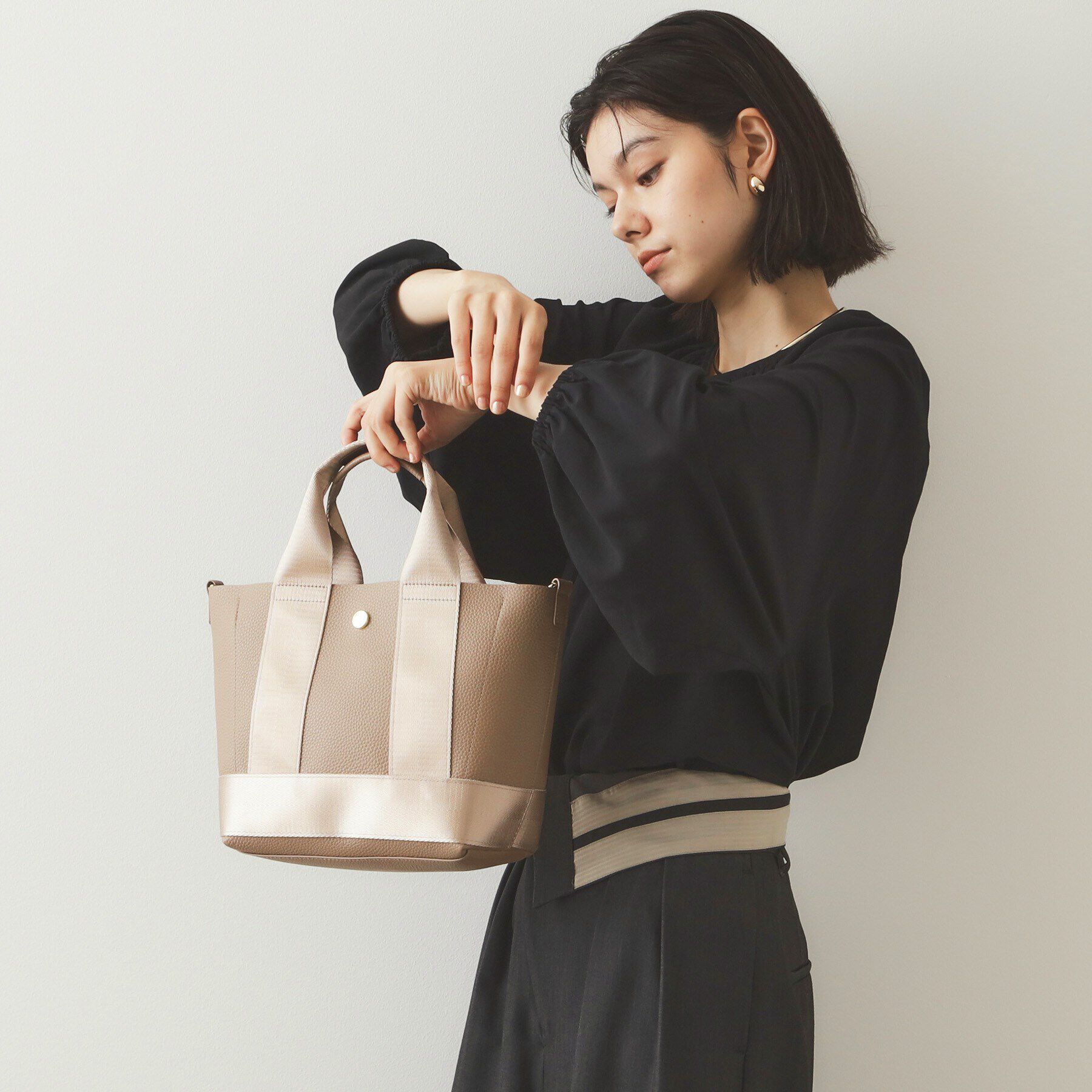 OPAQUE.CLIP「【2WAY】シュリンク合皮コンビミドルショルダーバッグ」|ショルダー・メッセンジャー|