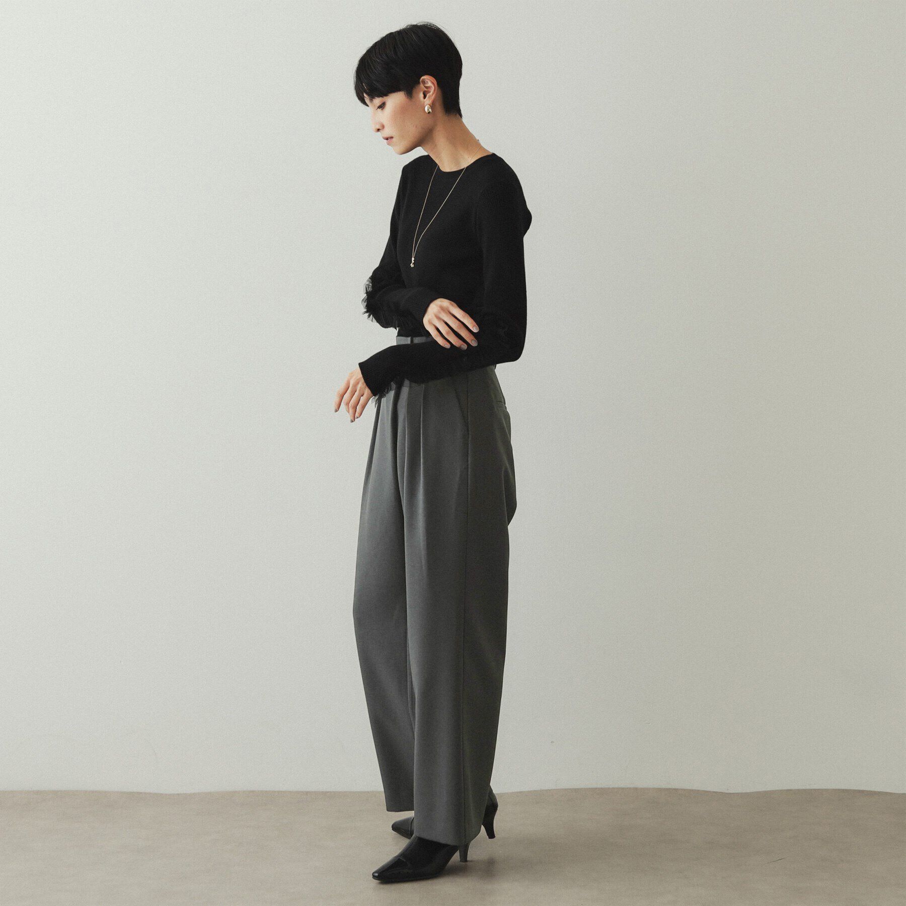 OPAQUE.CLIP「《美人百花掲載》パール調ラップ風ワイドストレートパンツ【洗濯機洗い可】」|その他|