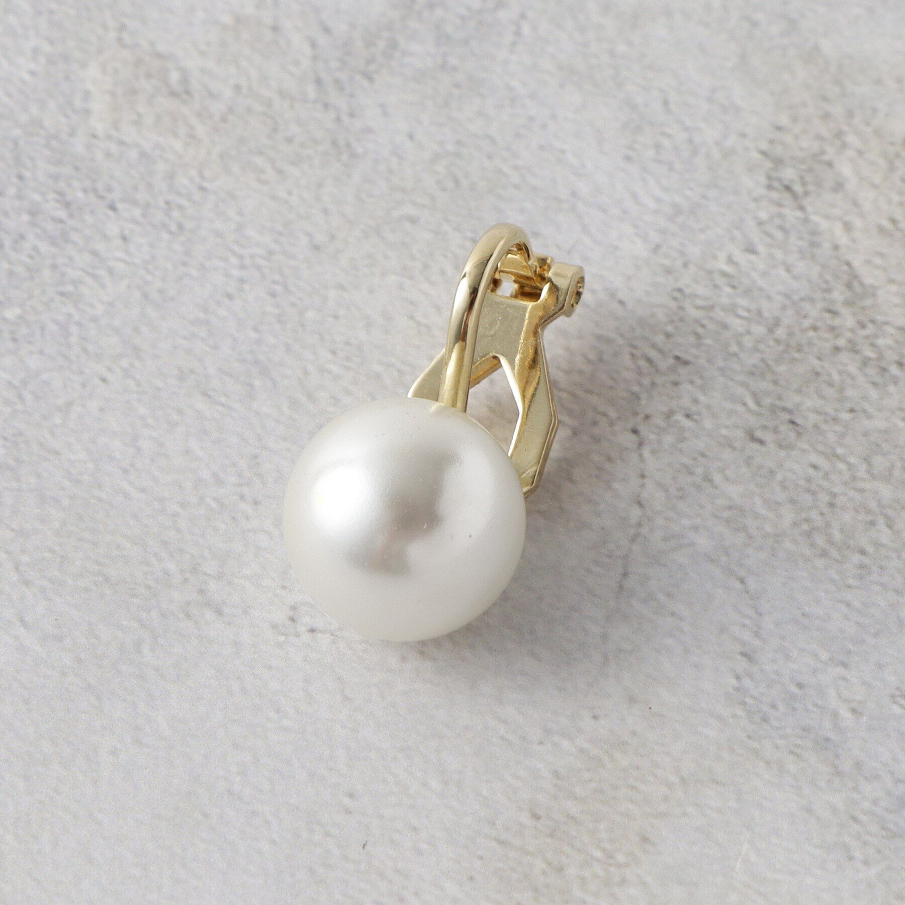 OPAQUE.CLIP「ガラスパールイヤリング」|イヤリング|