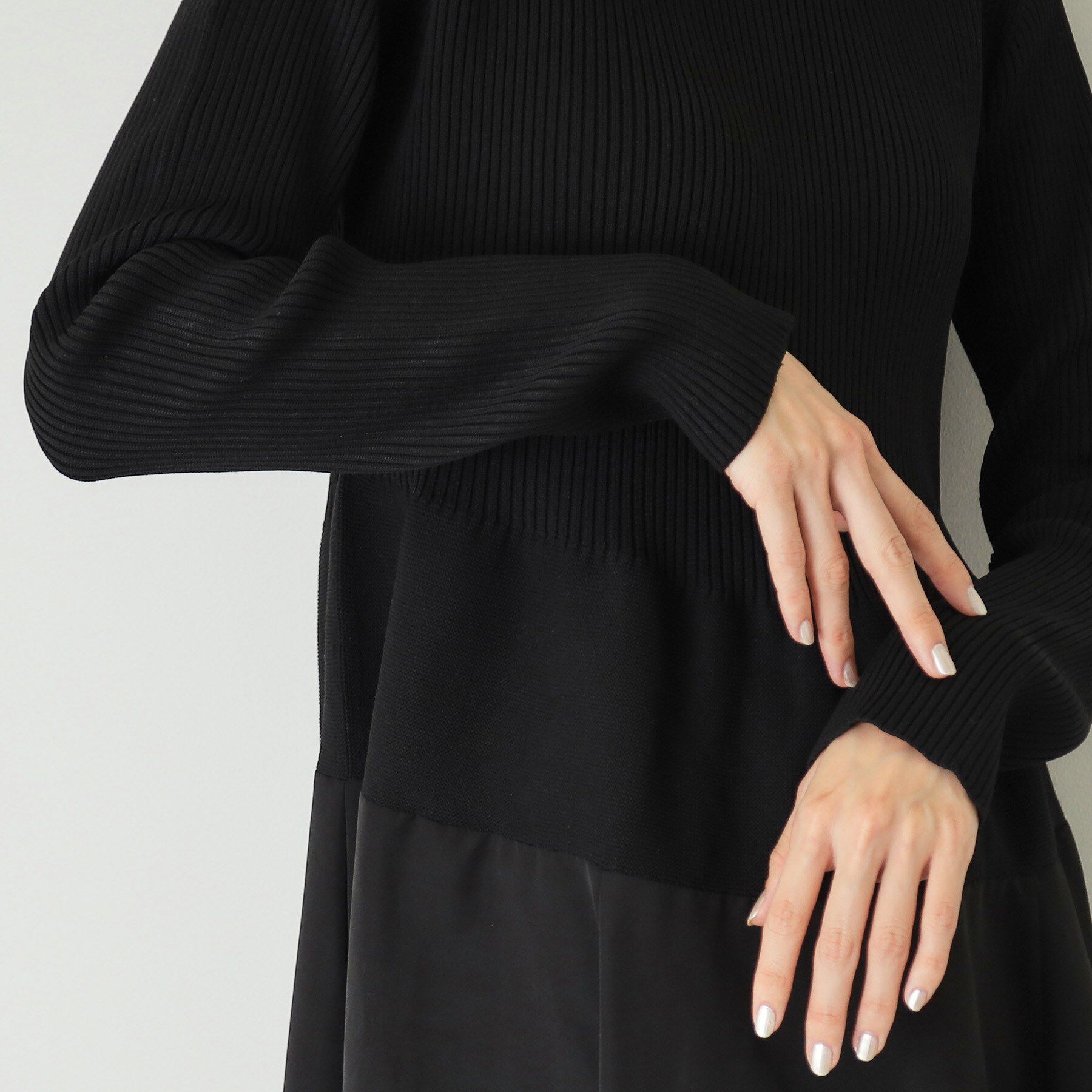 OPAQUE.CLIP「シームレスニット&times;フハクドッキングワンピース【洗濯機洗い可】」|ワンピース|