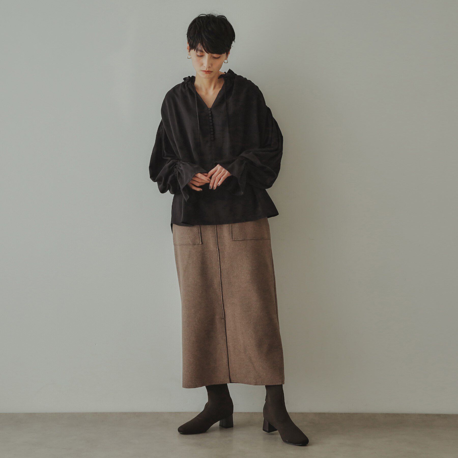 OPAQUE.CLIP「【大草直子さんコラボ】フリルネックブラウス」|シャツ・ブラウス|