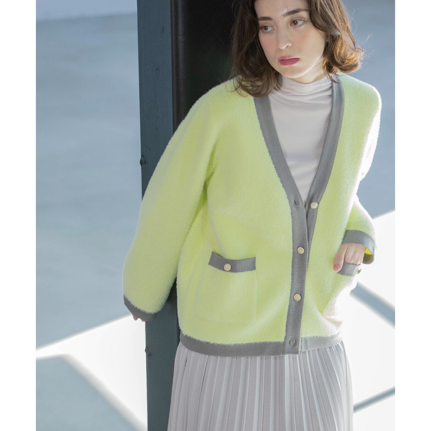 OPAQUE.CLIP「フェザーヤーン配色Vネックカーディガン【洗濯機洗い可】」|カーディガン|