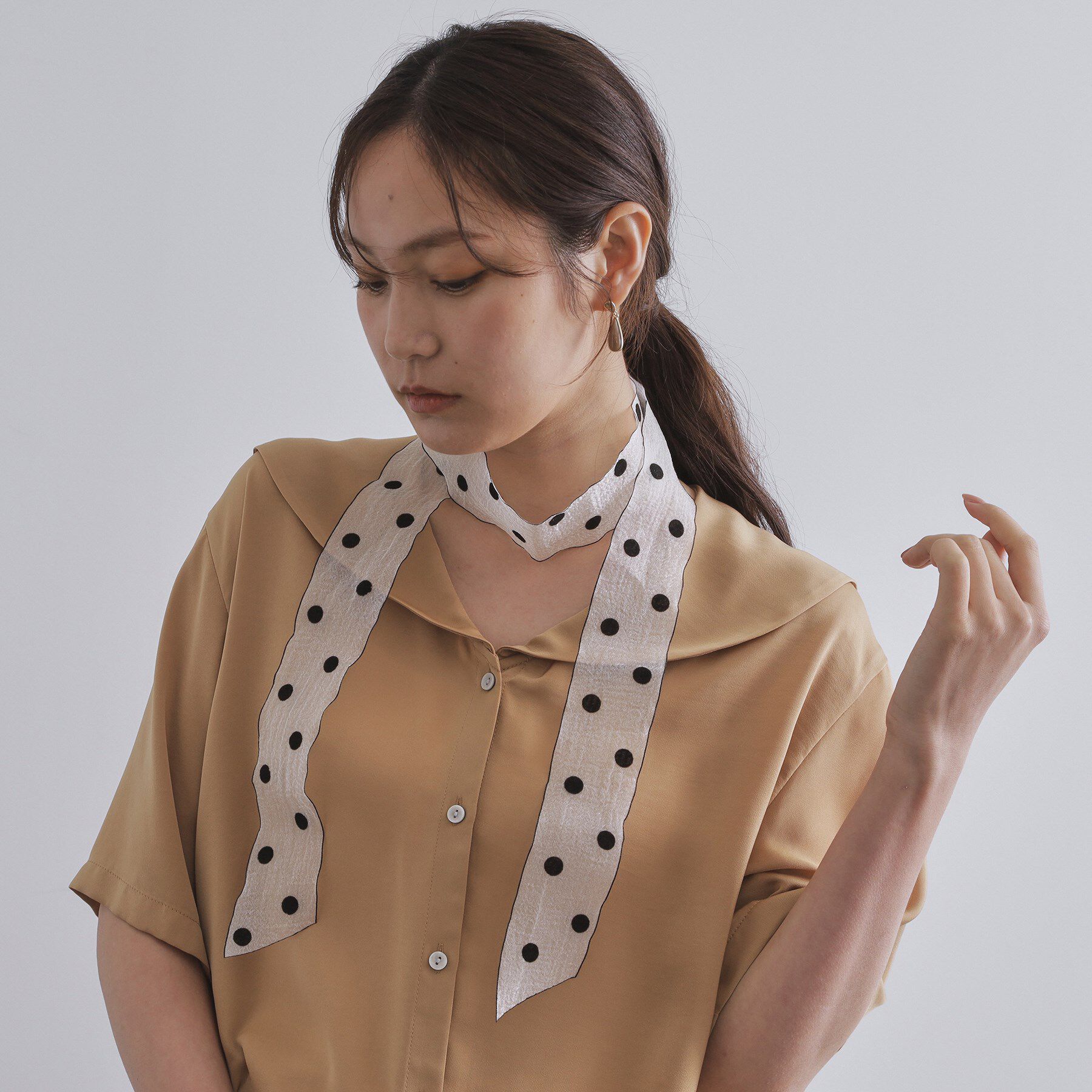 OPAQUE.CLIP「シアーレーススカラップスカーフ」|バンダナ・スカーフ|