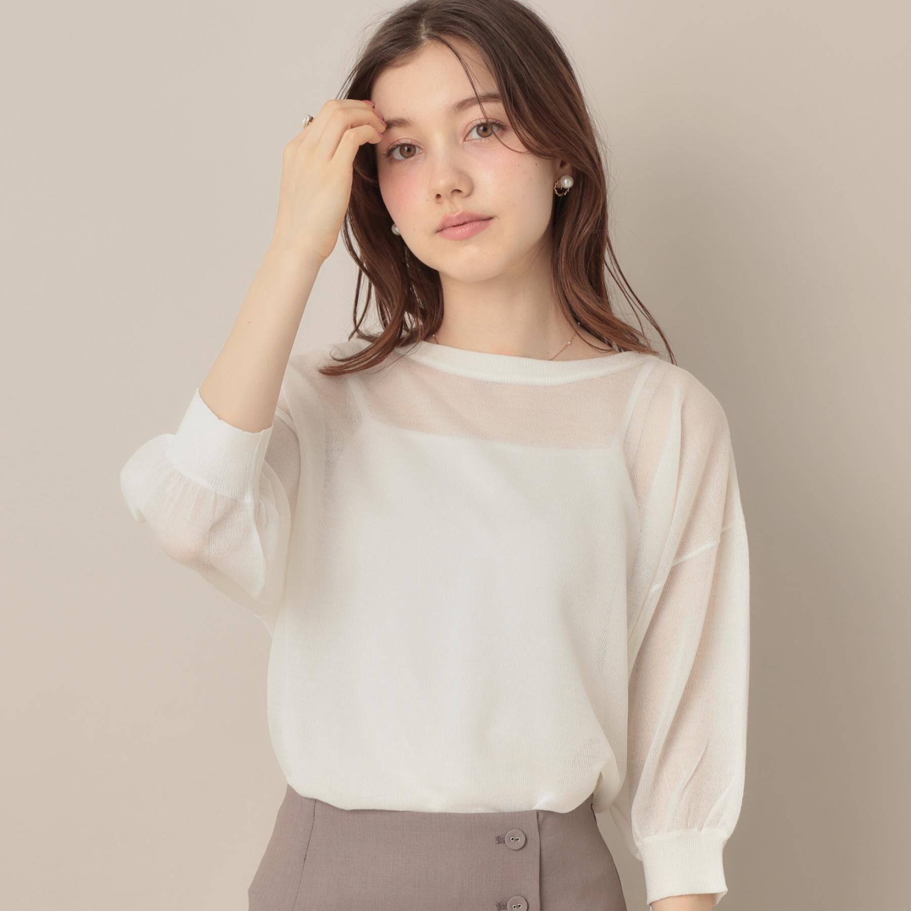 Couture broach「【前後2WAY・二の腕カバー】ダブルパール調釦5分袖シアーカーディガントップス」|カーディガン|