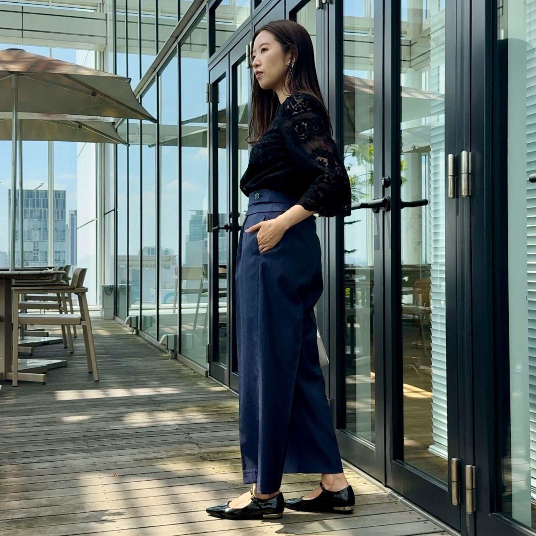 Couture broach「【一枚で着映える・高見え】刺繍レースフレアー袖ブラウス」|シャツ・ブラウス|