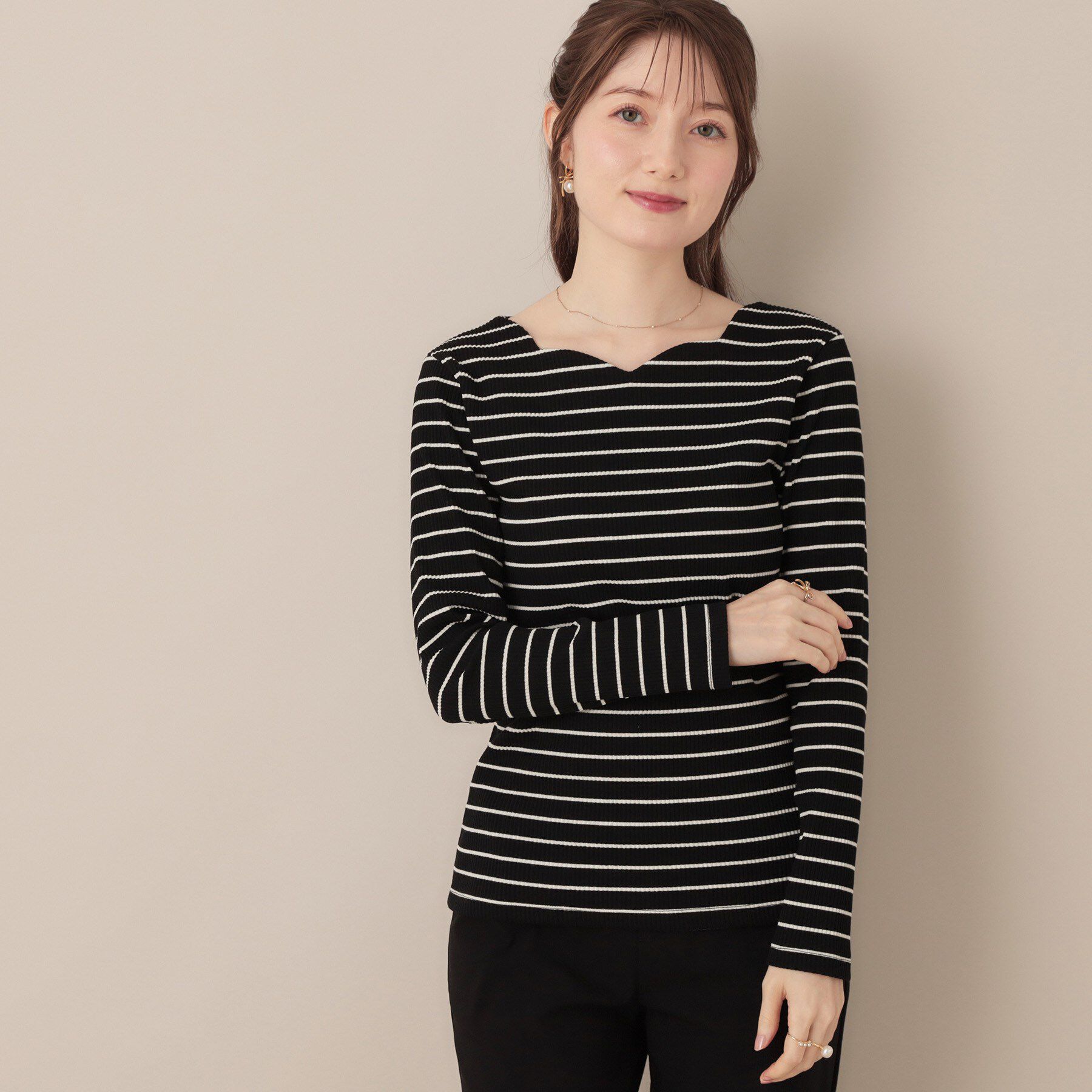 Couture broach「【マシンウォッシャブル・通勤・大人可愛い】ハートネックテレコプルオーバー」|Tシャツ・カットソー|