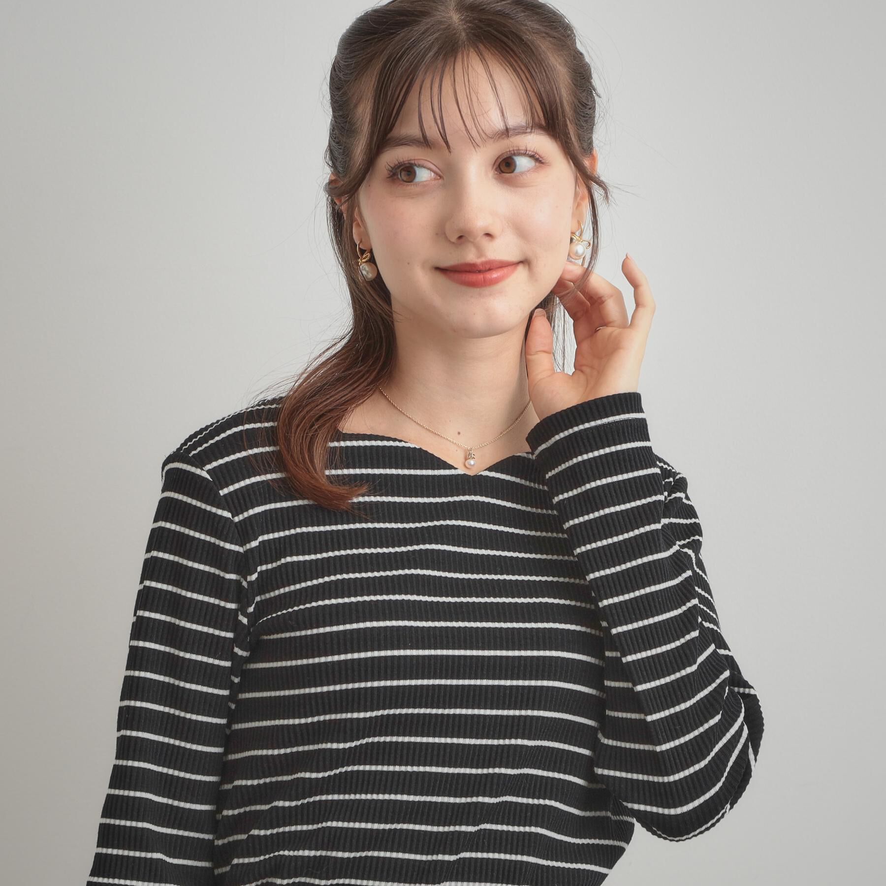 Couture broach「【マシンウォッシャブル・通勤・大人可愛い】ハートネックテレコプルオーバー」|Tシャツ・カットソー|