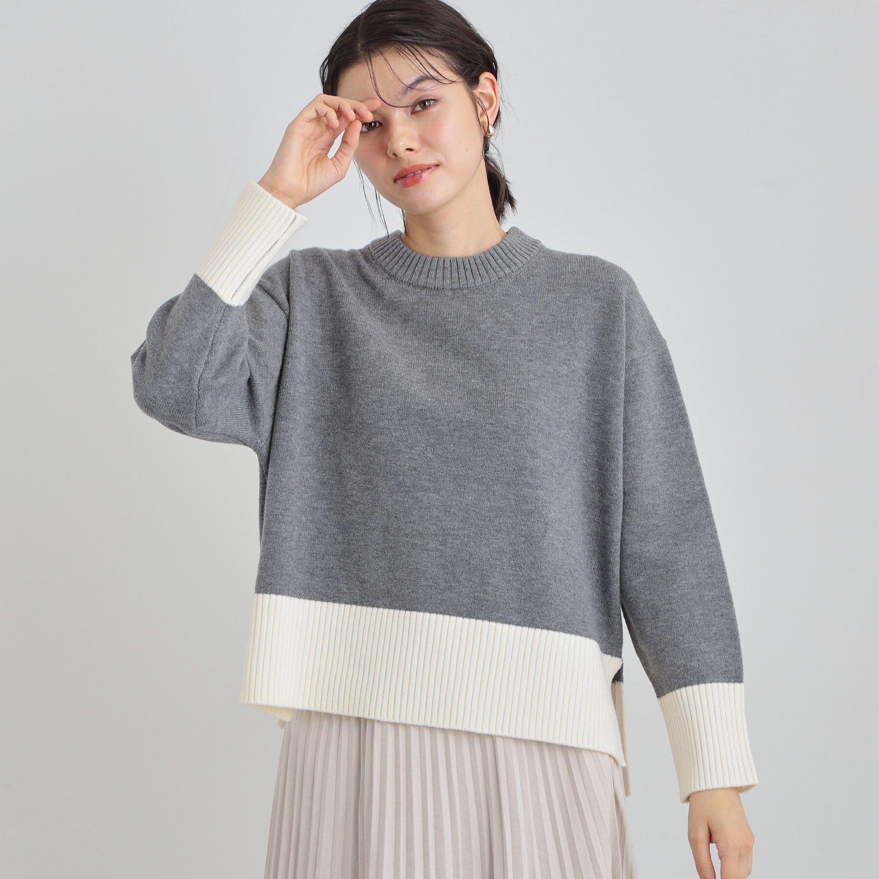 THE SHOP TK「インしないで着られる カラーブロックニット」|ニット・セーター|グレー(512)