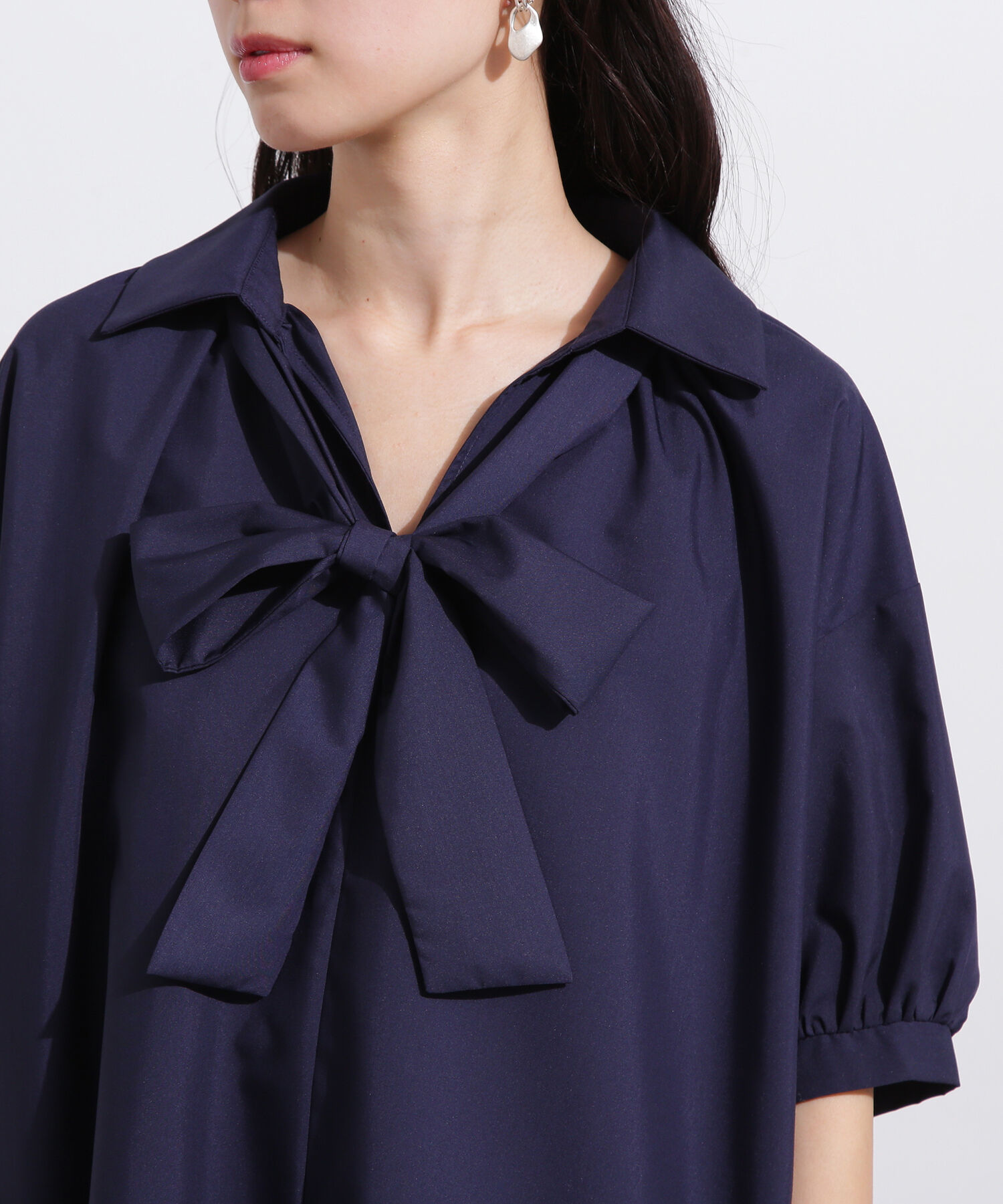  「スキッパーリボンタイ半袖ブラウス」|シャツ・ブラウス|