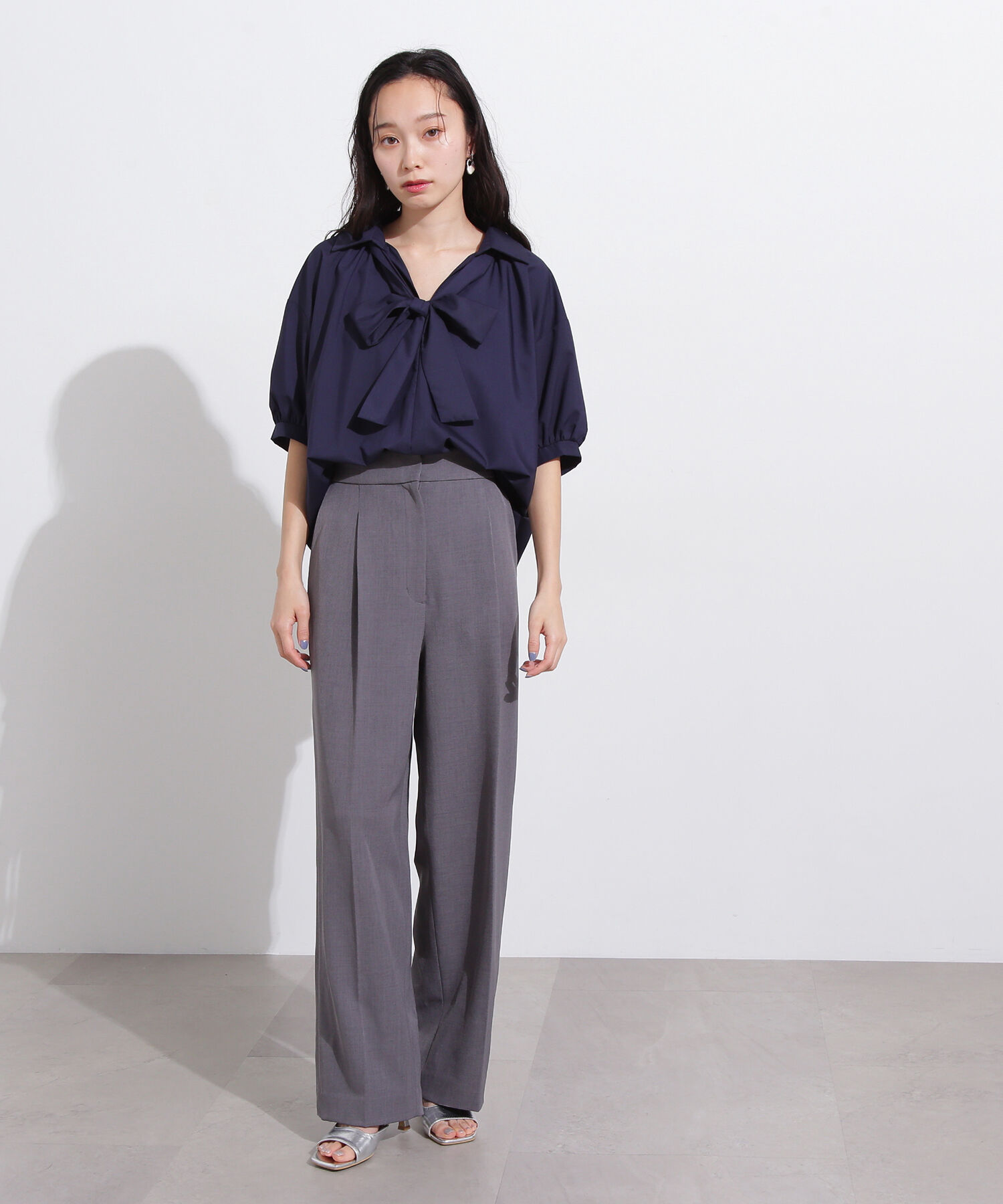  「スキッパーリボンタイ半袖ブラウス」|シャツ・ブラウス|