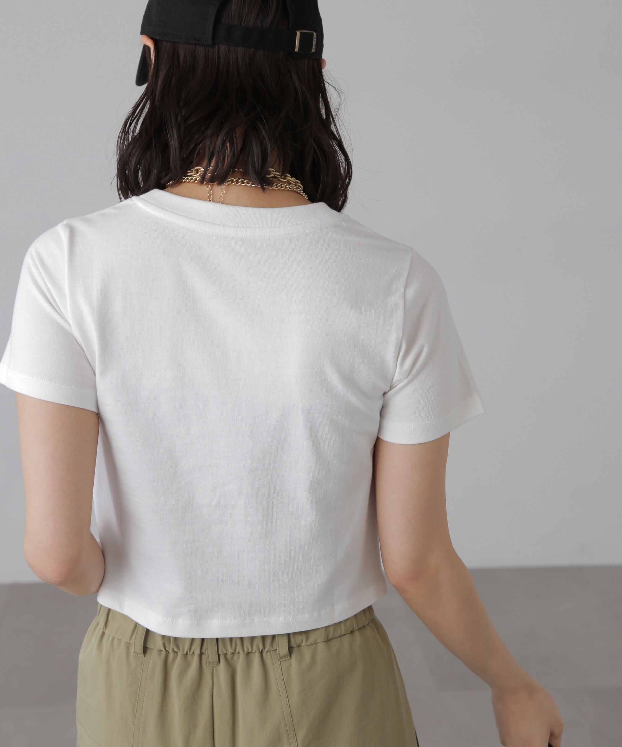  「ショート丈ロゴTシャツ」|Tシャツ・カットソー|