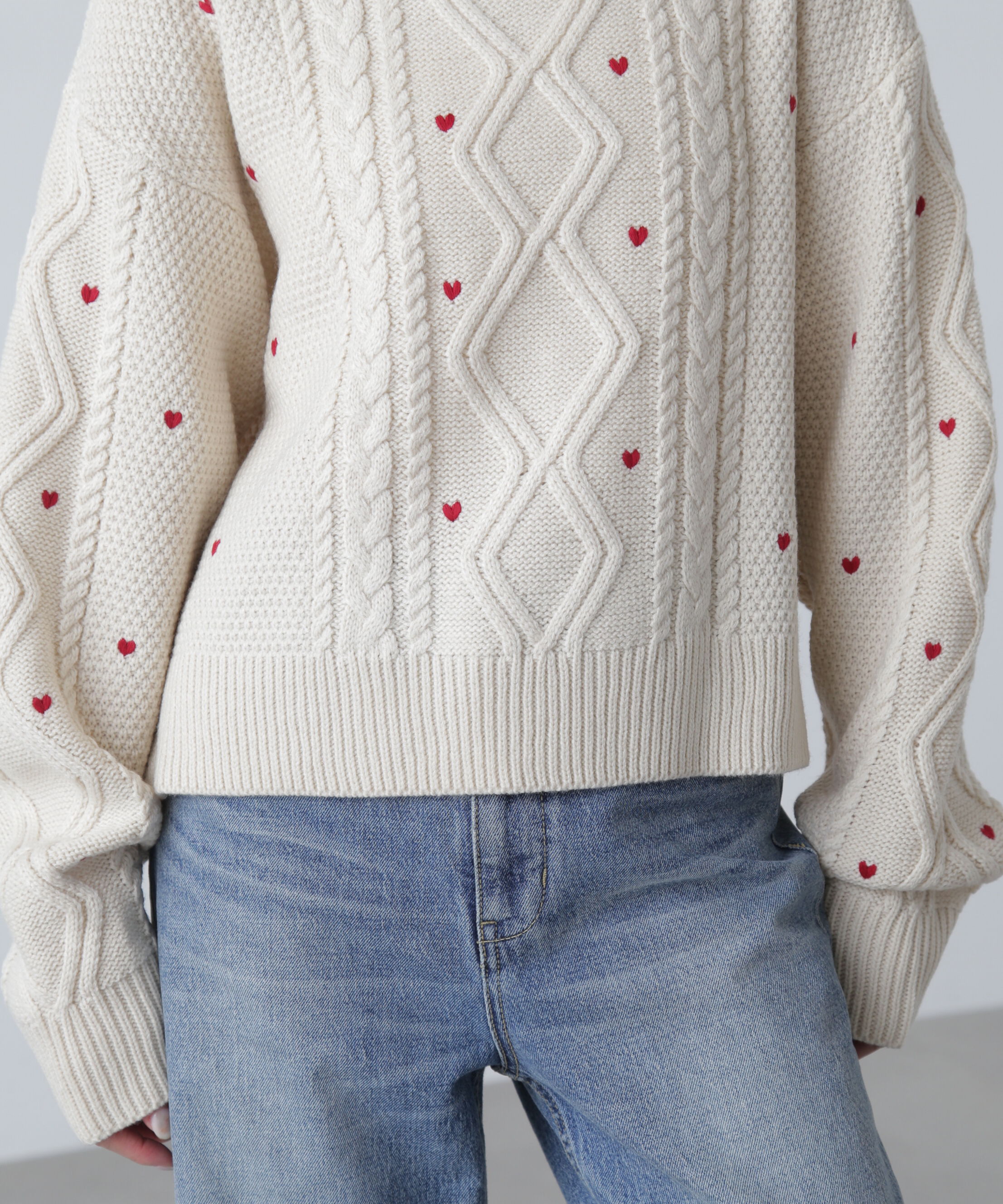  「ハート刺繍ケーブルニット」|ニット・セーター|