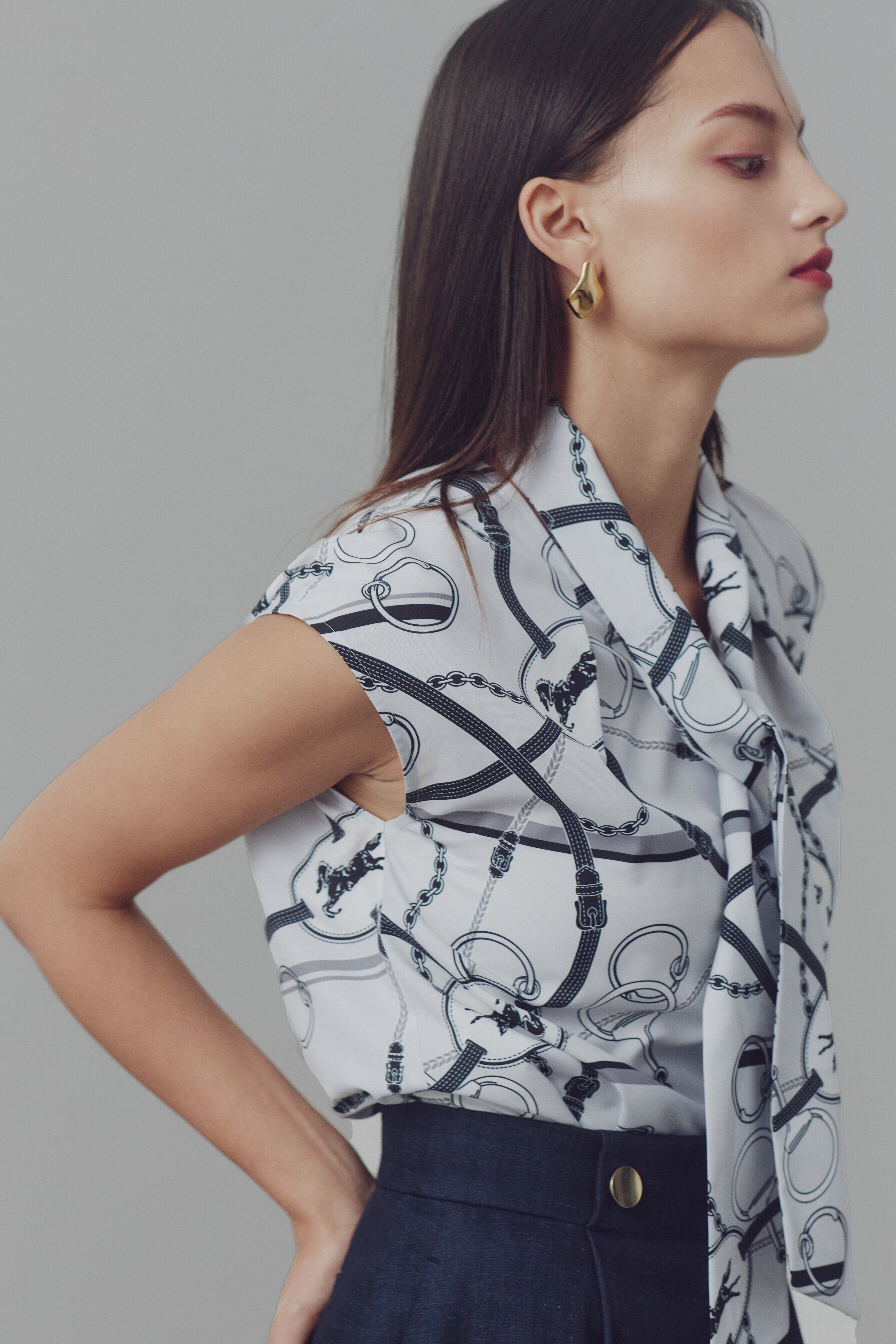  「◆ホースプレートプリントストールブラウス」|シャツ・ブラウス|