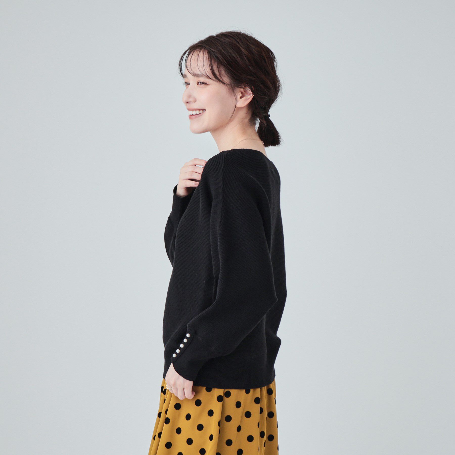 SHOO･LA･RUE「【高レビュー/洗える】優しく上品に リブドルマン お袖フェイクパールニット」|ニット・セーター|